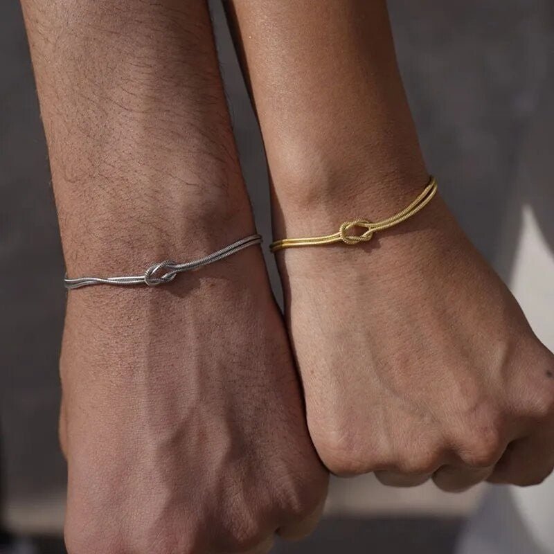 Knot Minimalist Statement Bracelet (MAC288)
