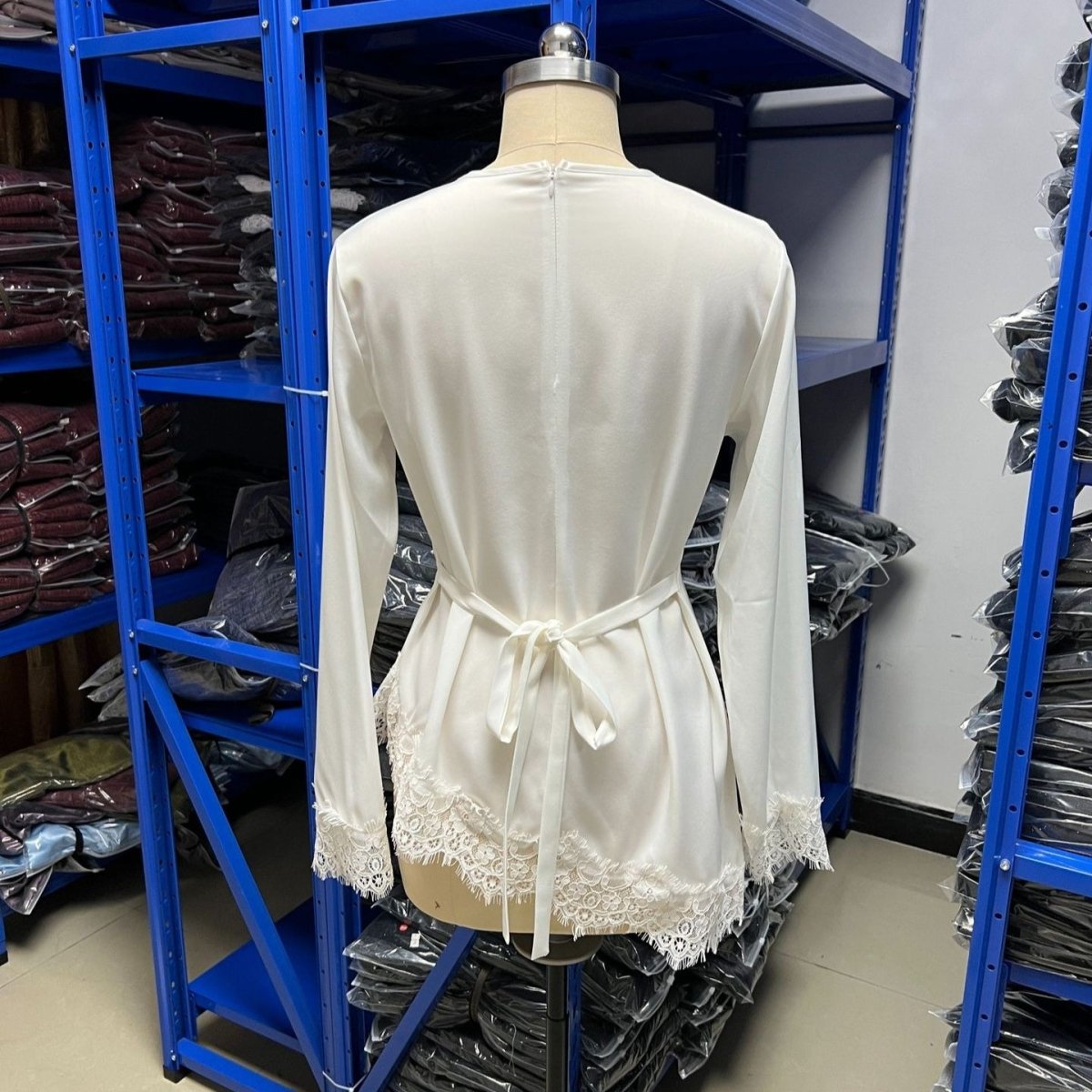Lace Trim Asymmetric Hem Top(MS389)