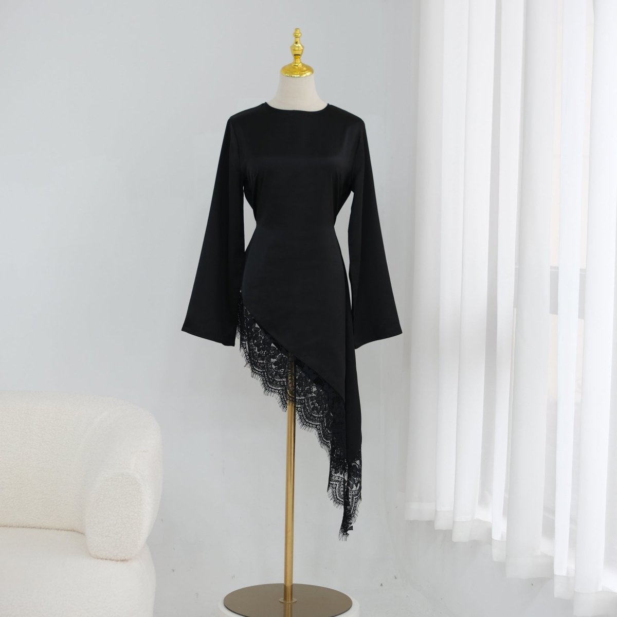 Lace Trim Contrast Panel Satin Top(MS408)