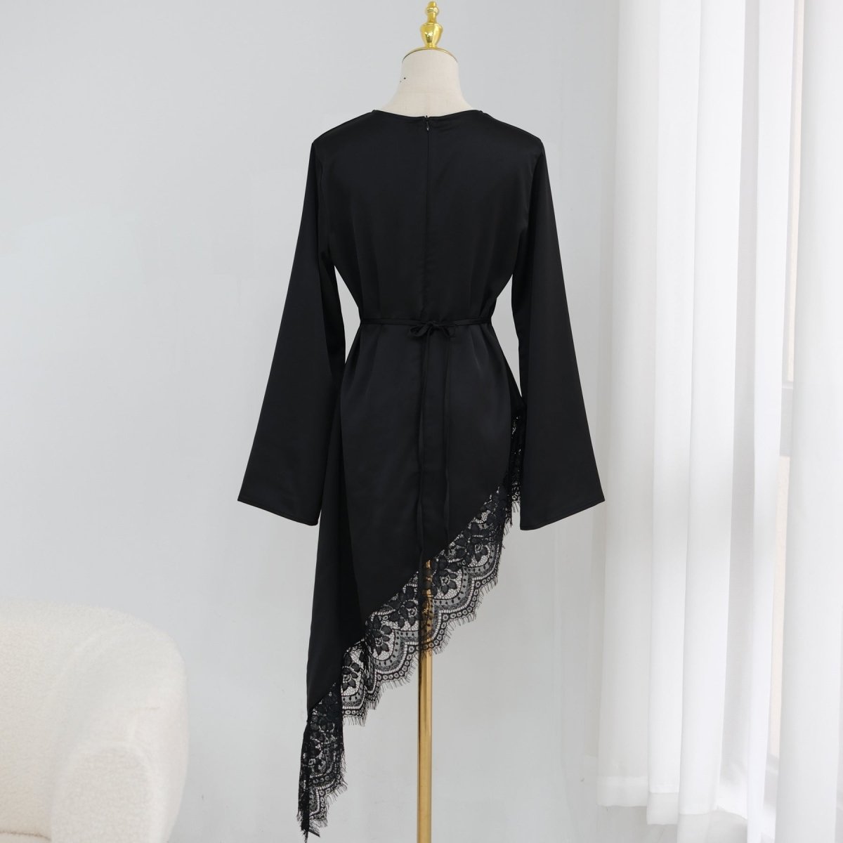 Lace Trim Contrast Panel Satin Top(MS408)