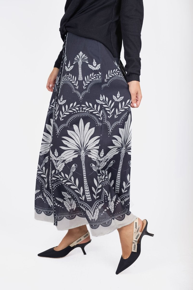 Lottie Skirt (Beige/Black)