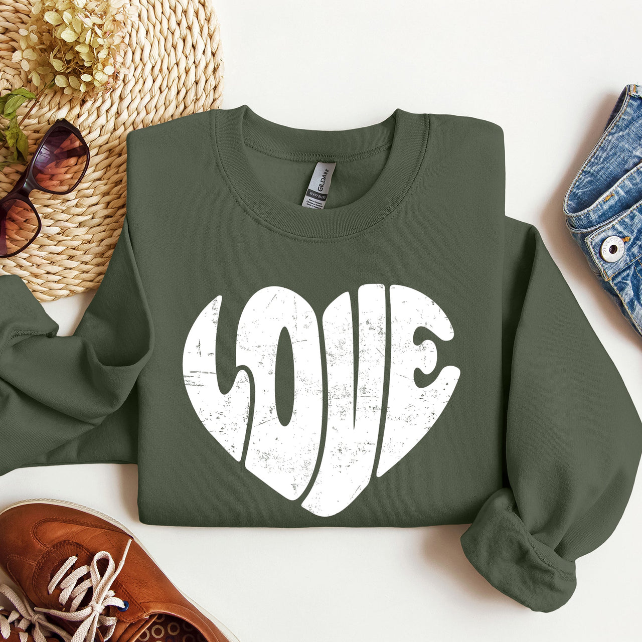 Retro Love Heart Vintage Valentine's Day Sweatshirt Cozy Fleece Warm Winter Classic Everyday Wear