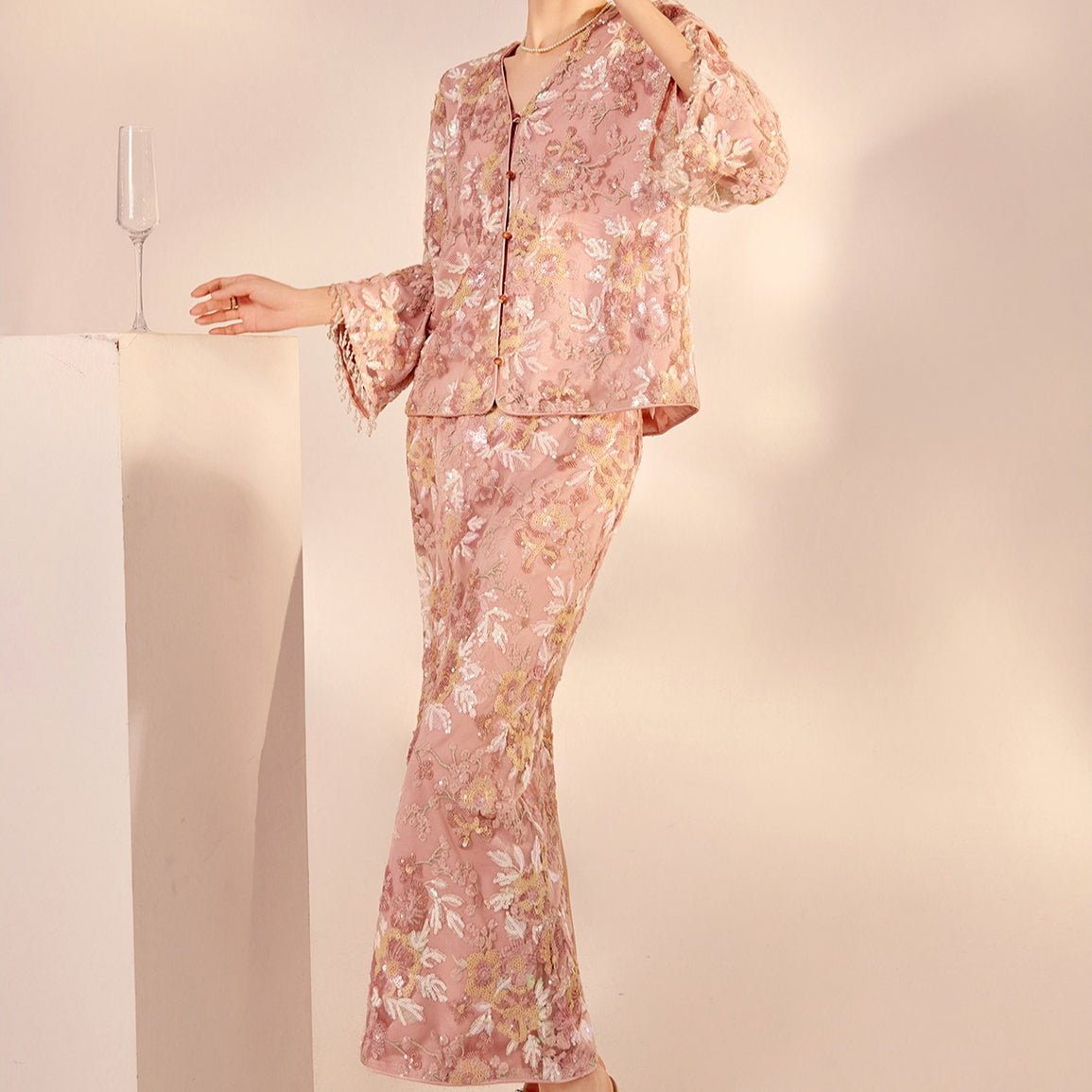 Luxury Embroidered Floral Jacket & Skirt Set(MS307)