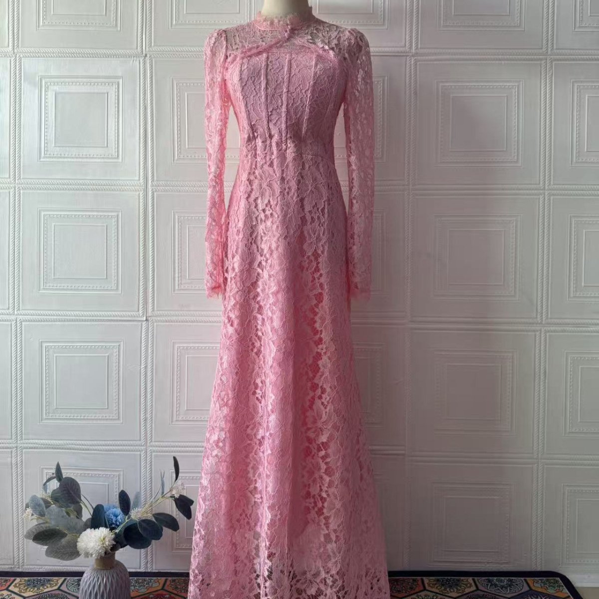 Luxury Lace Dress with Bell Sleeves(MS339)