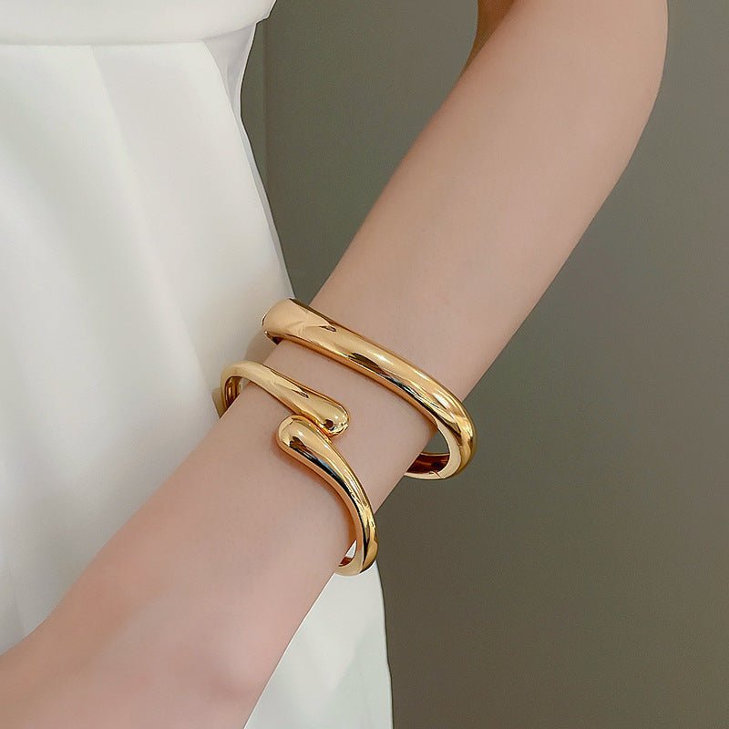 Luxury Minimalist Glossy High-grade Shiny Bracelets -   Simple Temperament Cold-Tone Bangles (MAC242)