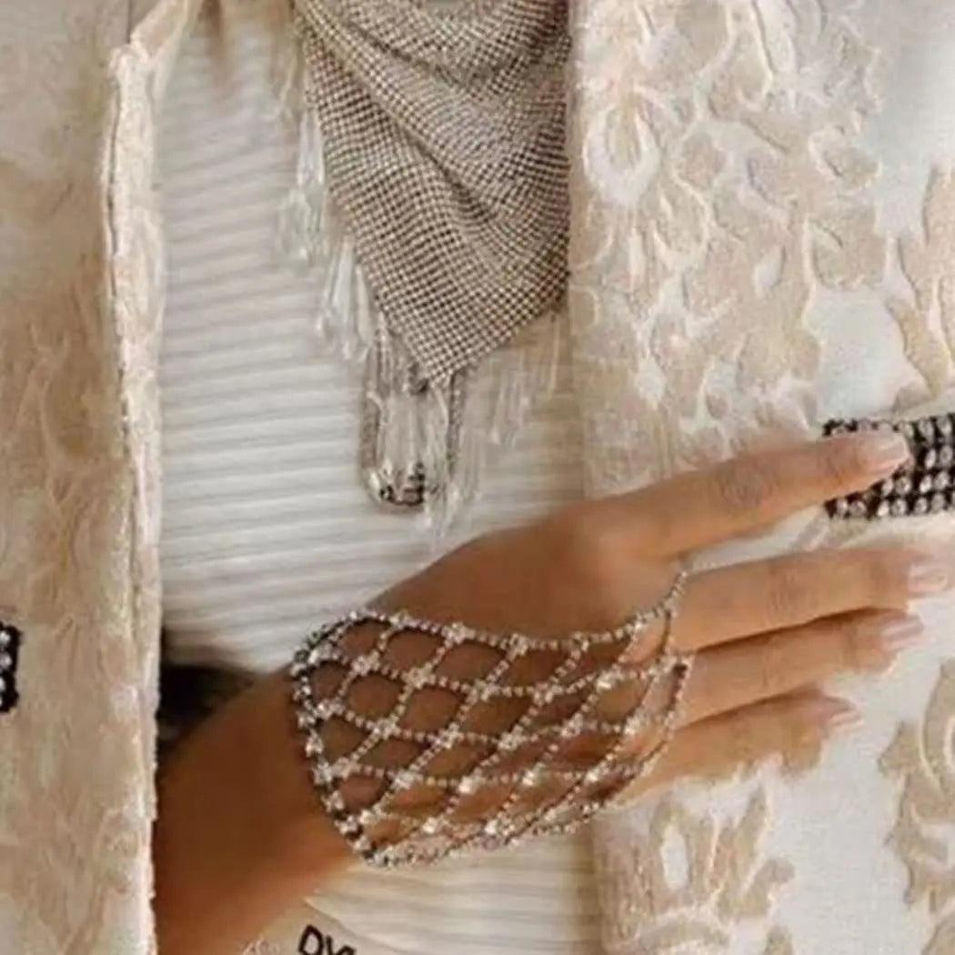 MAC029 Stunning Rhinestone Finger Bracelet