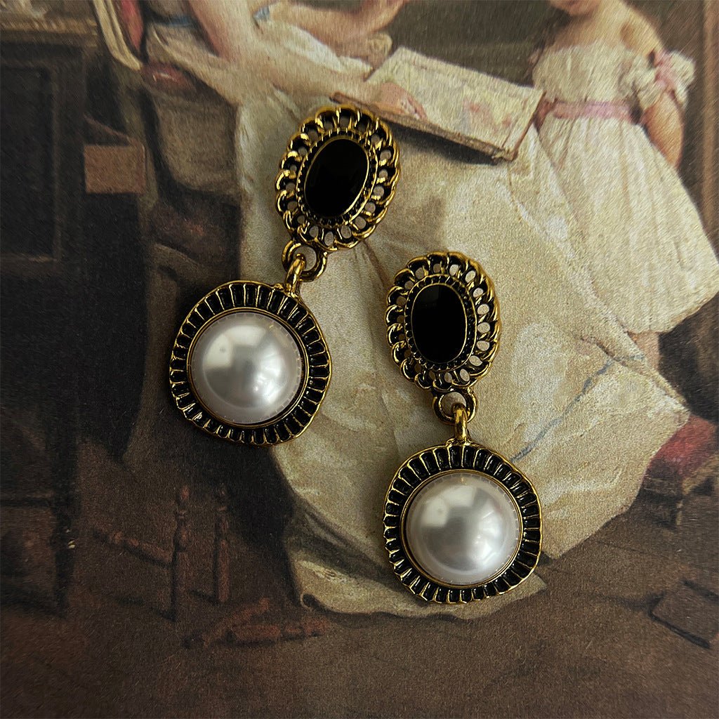 Medieval Black Gold Distressed Pearl Earrings(MAC199)