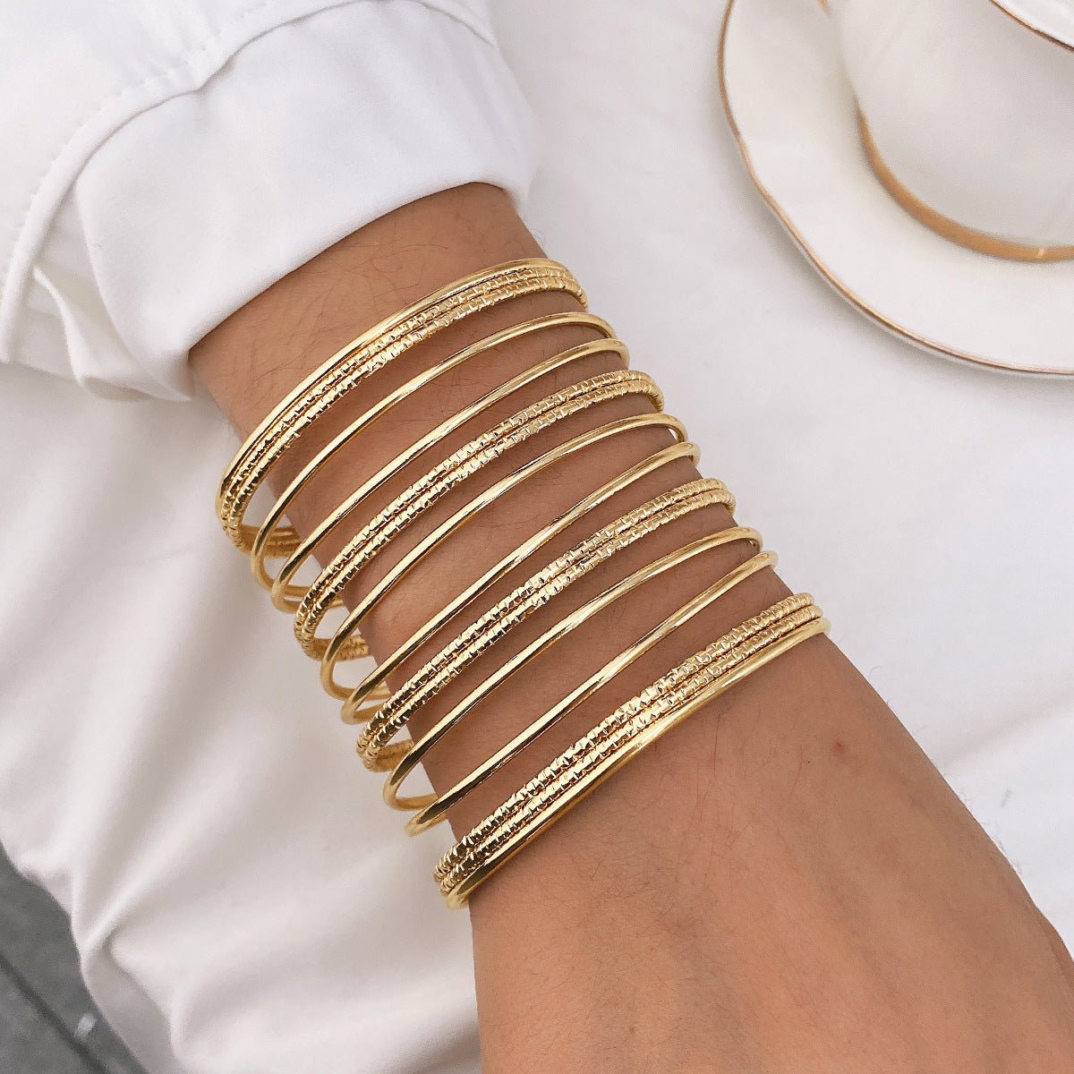 Bohemian Style Exaggerated Alloy Bracelet(MAC205)