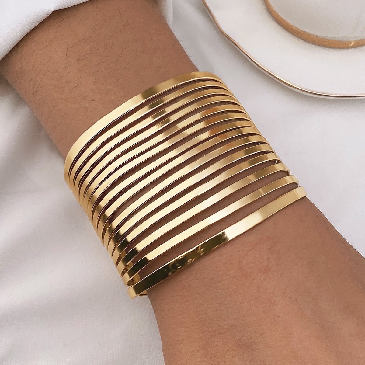 Bohemian Style Exaggerated Alloy Bracelet(MAC205)