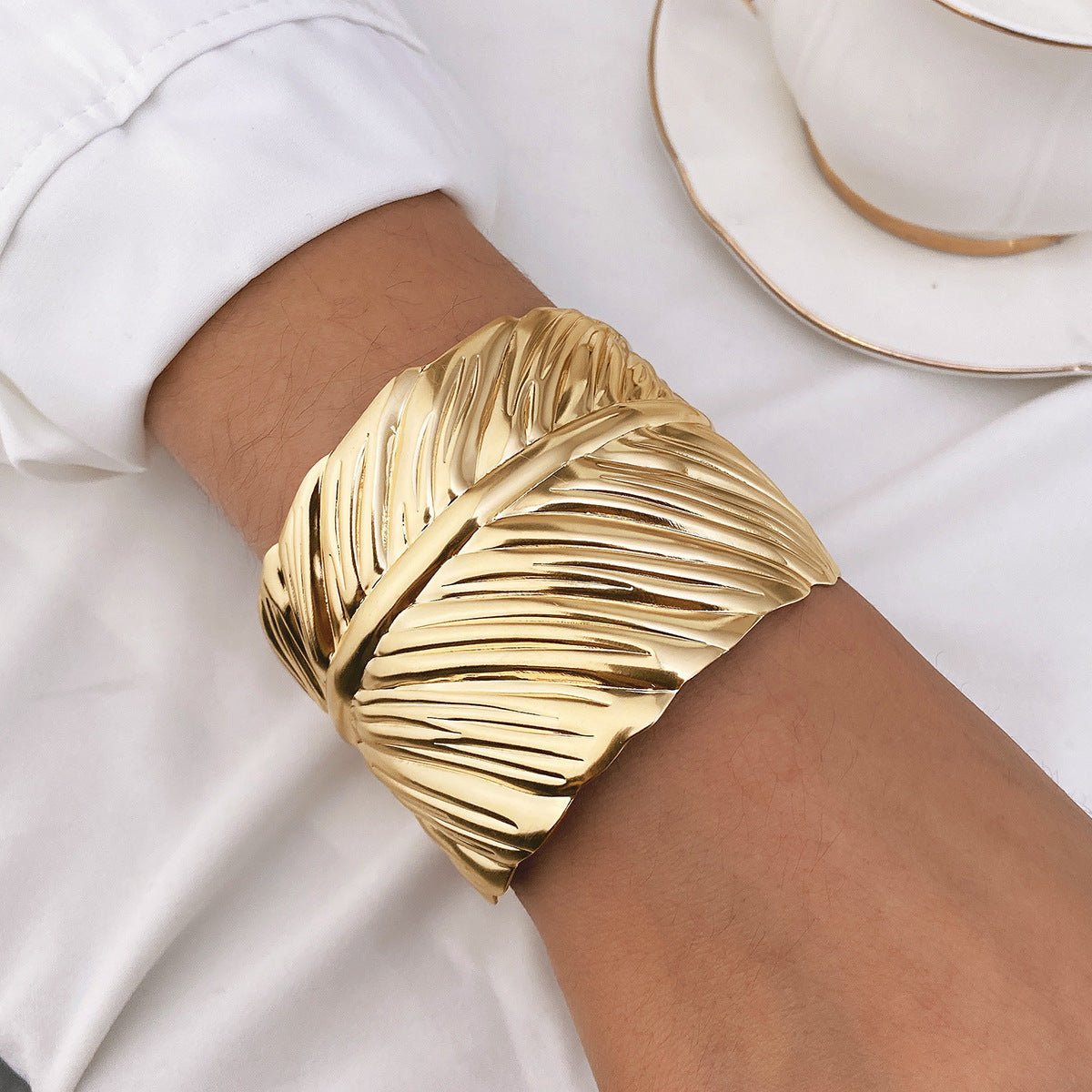 Bohemian Style Exaggerated Alloy Bracelet(MAC205)