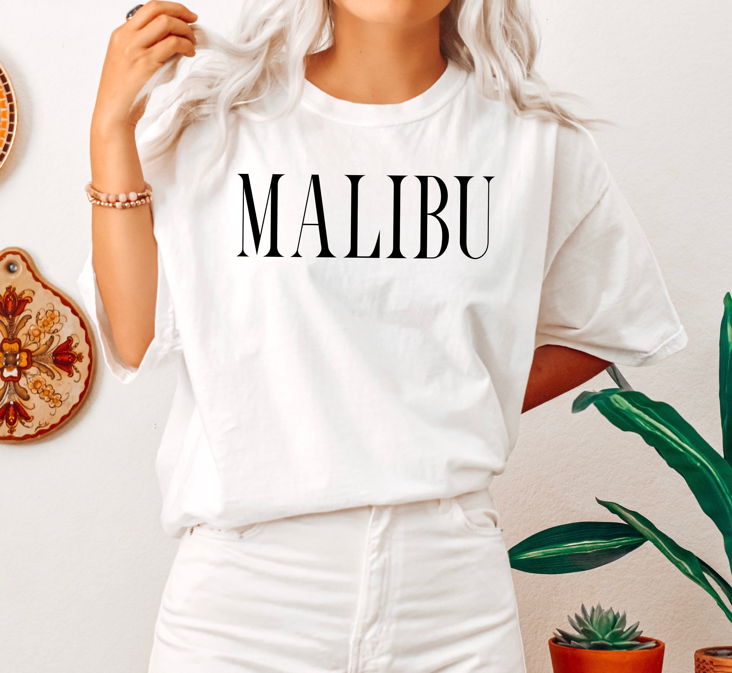 Malibu Chic Summer Beachside Vibes With Palm Trees And Ocean Breeze Sunset Glow Comfort Colors Tee