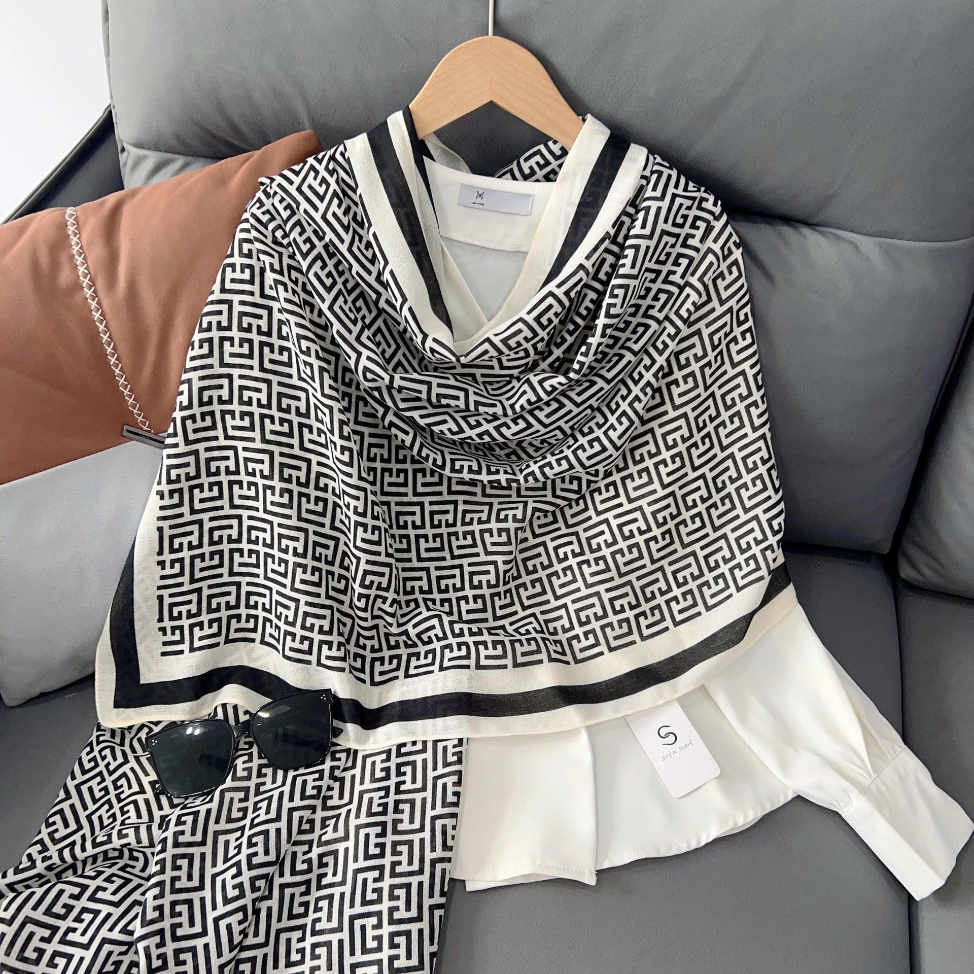 MH057 Lettered Rayon And Linen Hijab