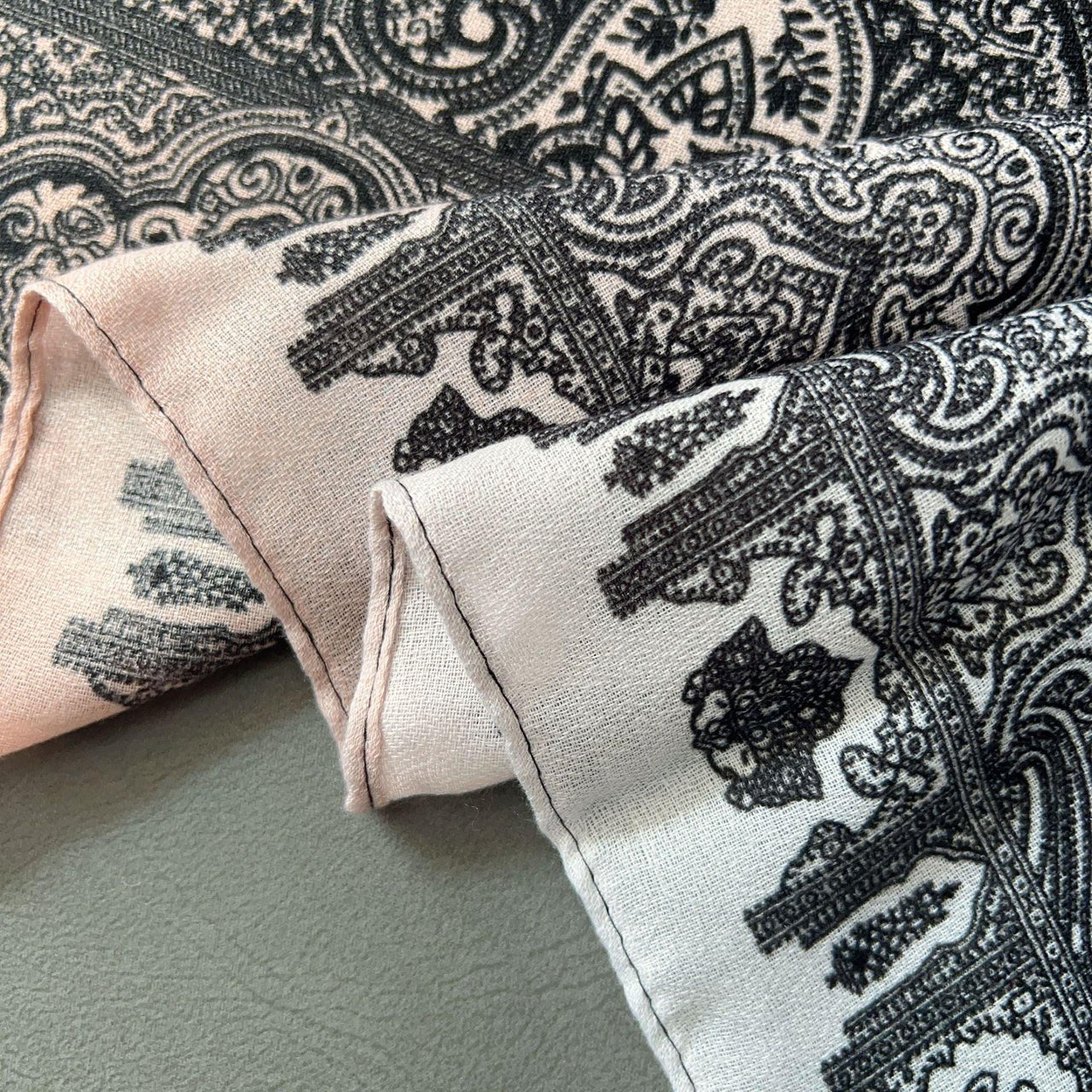 MH058 Cashew Printed Cotton And Linen Thin Hijab