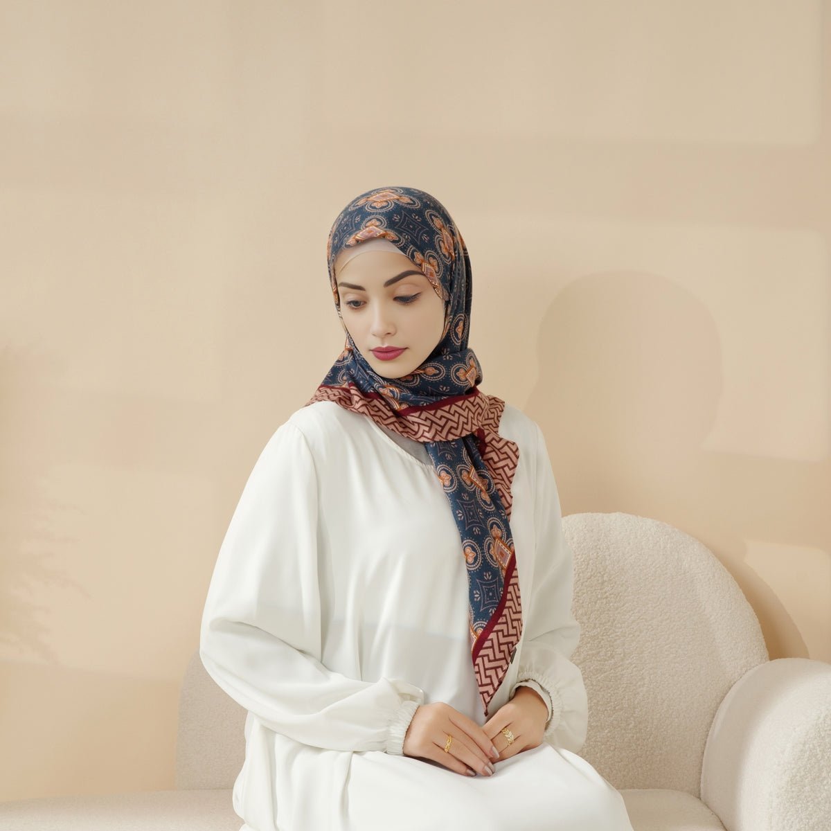 MH096 Printed Cashmere Touch Square Hijab