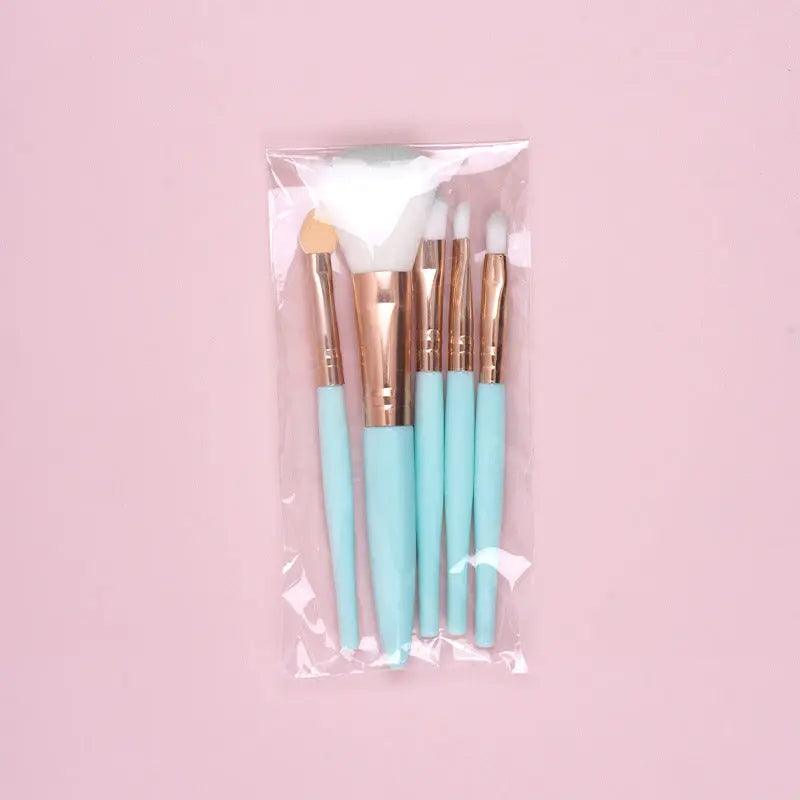 MMU022 mini eyeshadow brush