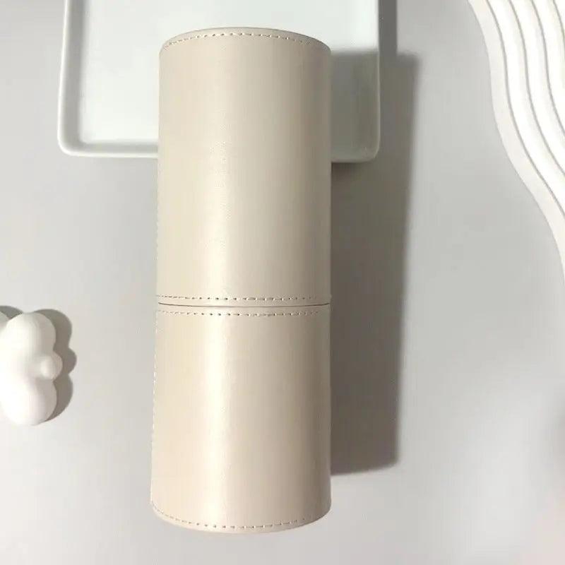 MMU028 Buttonless Makeup Brush Holder