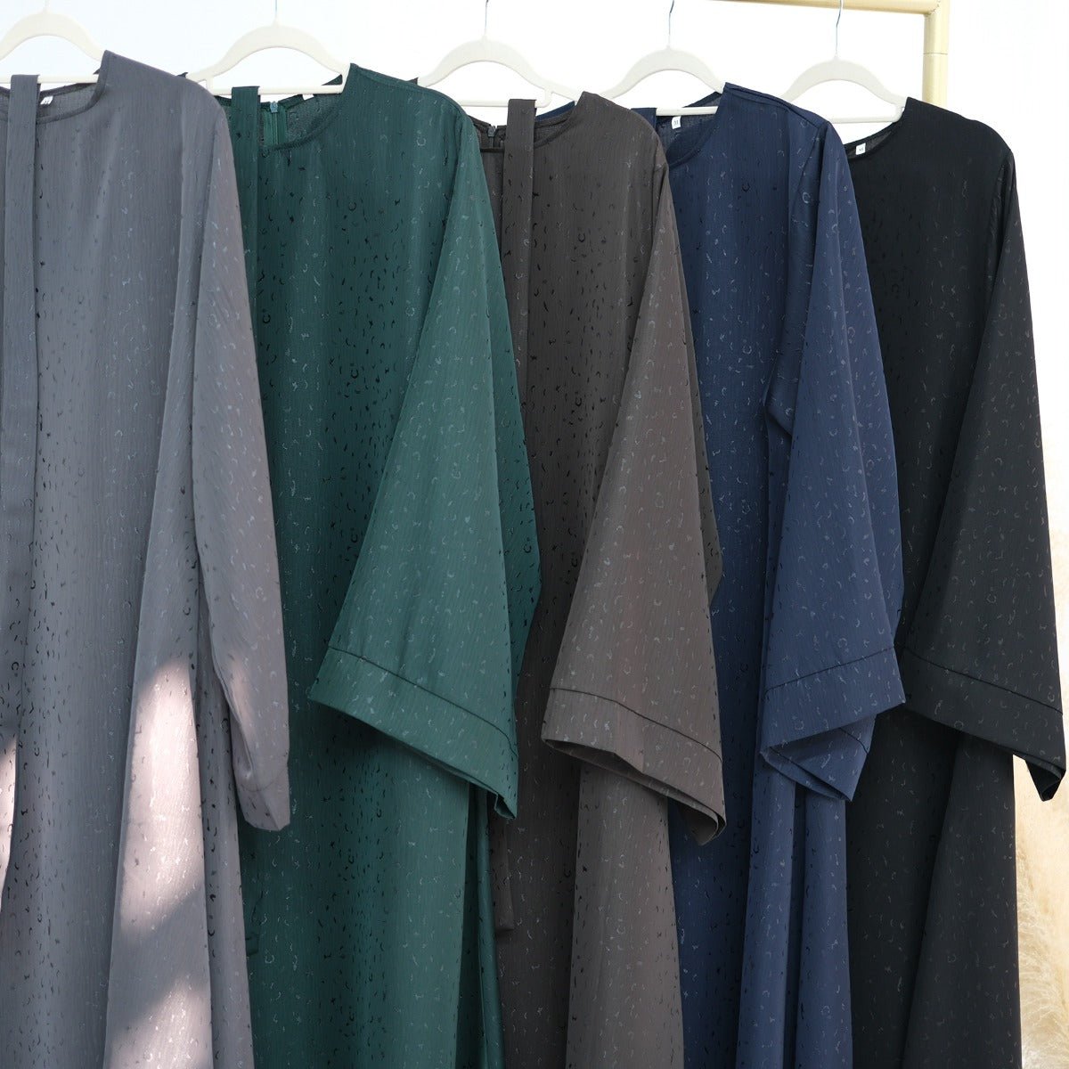 Modest  Elegant Solid Color Abaya Robe with Wide Sleeves & Detachable Belt(MA279)