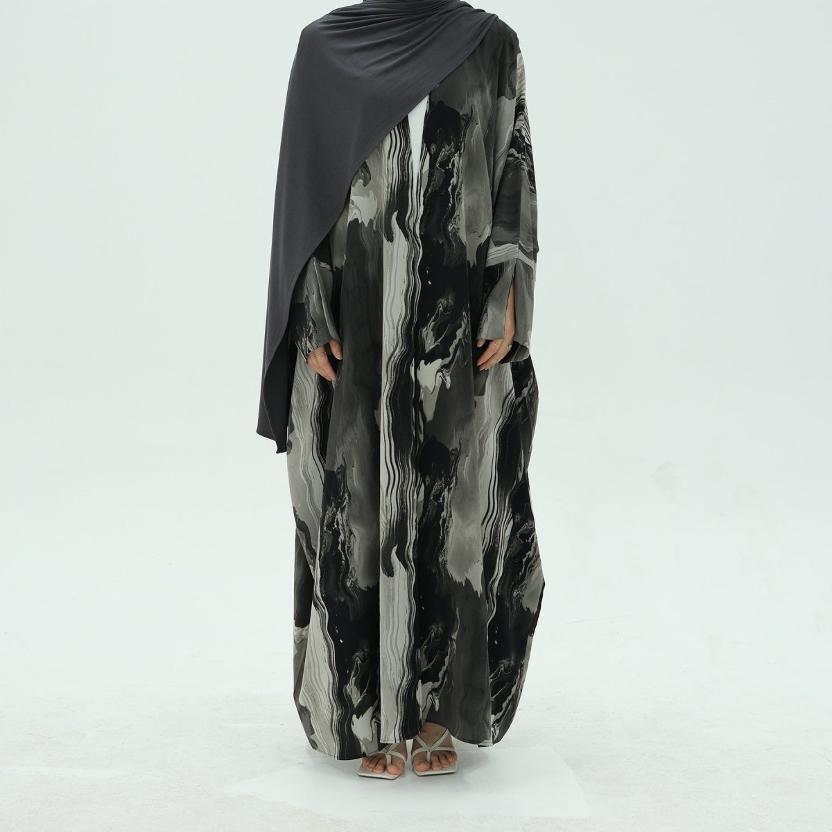 Modest Islamic Fashion Artistic Floral Geometric Designs Elegant Printed Cardigan Abaya (MOA154)