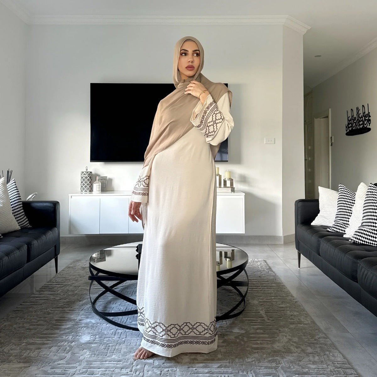 Modest Luxury Embroidered Flare Sleeve Abaya Collection | Muslim Dresses with White Geometric Embroidery (MA262)