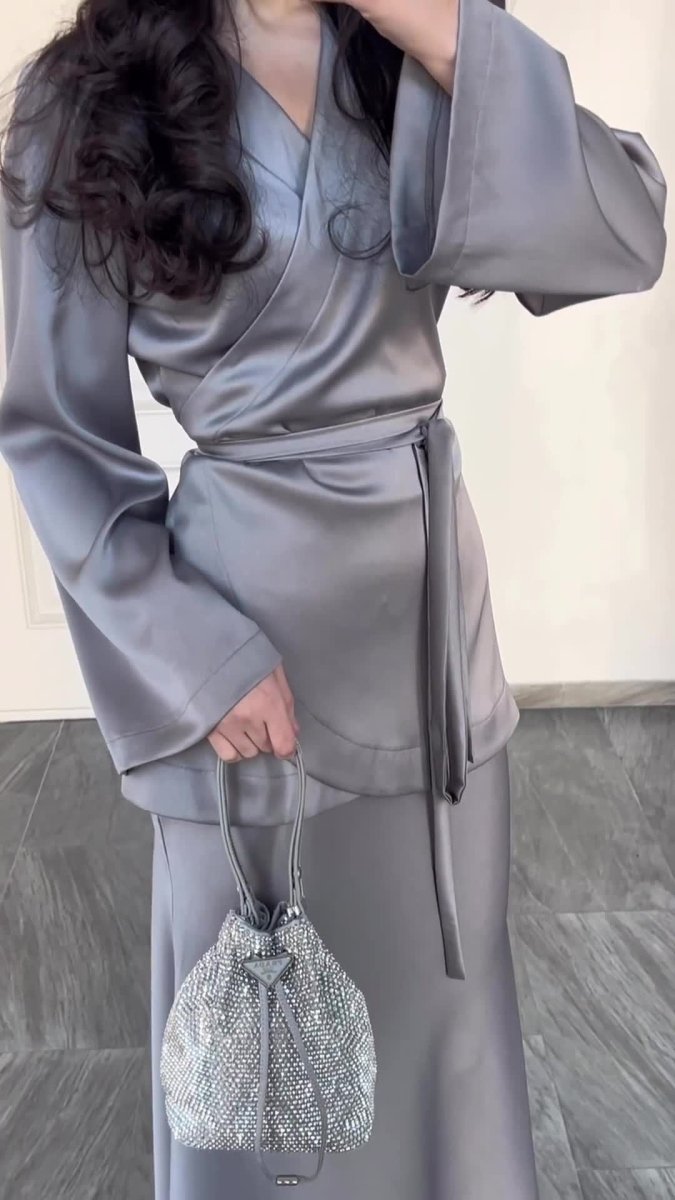 Modest Two-Piece Set Elegant Grey Satin Splicing Waist Abaya Dress Suit (MA206)