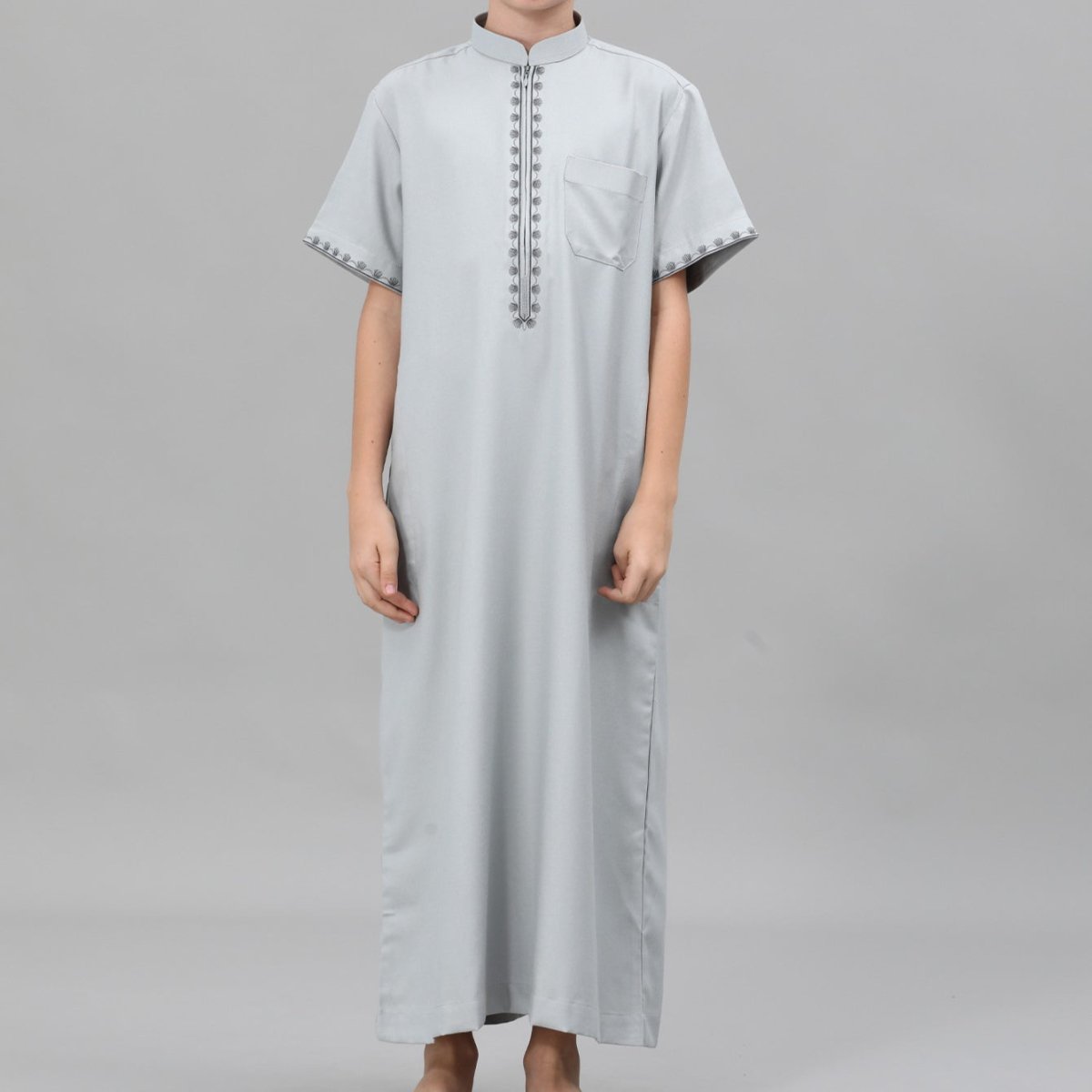 Muslim Boys Embroidered Thobe with Pockets (MKB013)