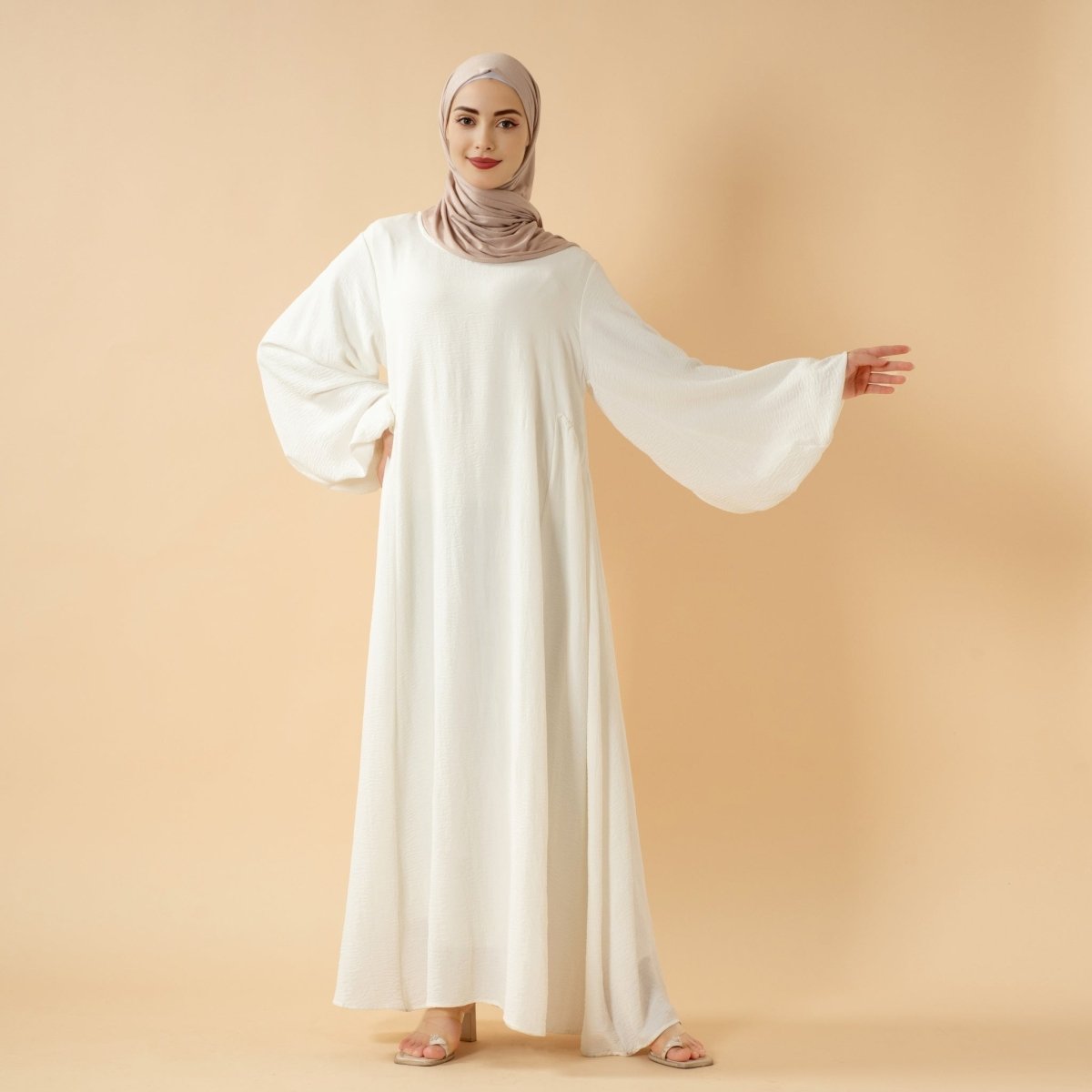 Relaxed Fit Lantern Sleeves Crepe Abaya (MA190)