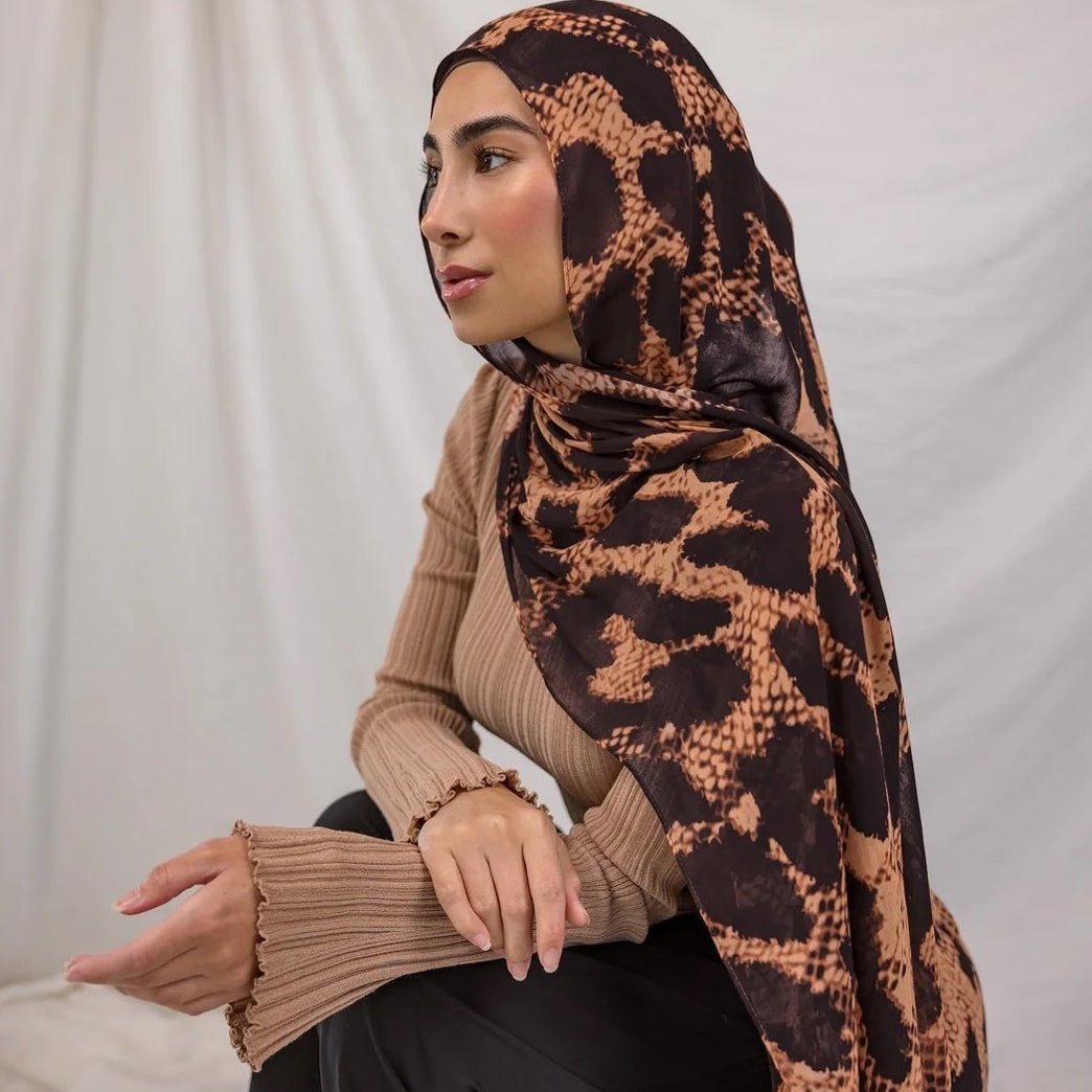 Painted Watercolor Cotton Hijab in Bohemian Style (MH141)