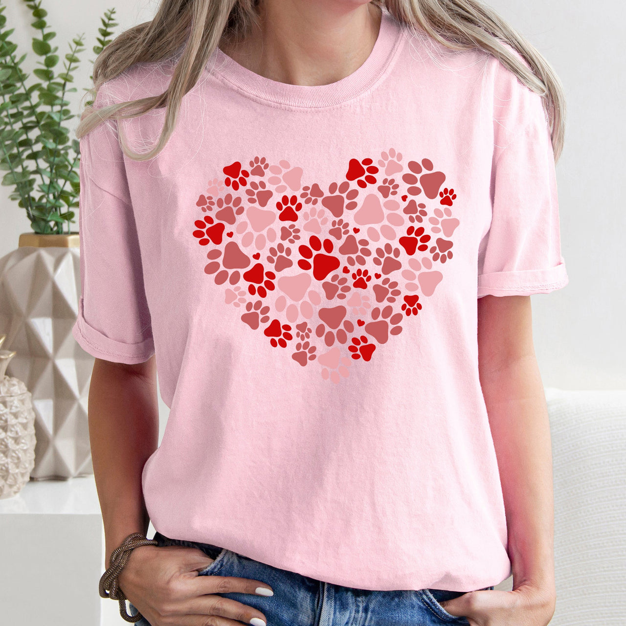 Paw Print Heart Pets Dogs Cats Love For Pet Lovers Gift For Animal Enthusiasts Comfort Colors Tee