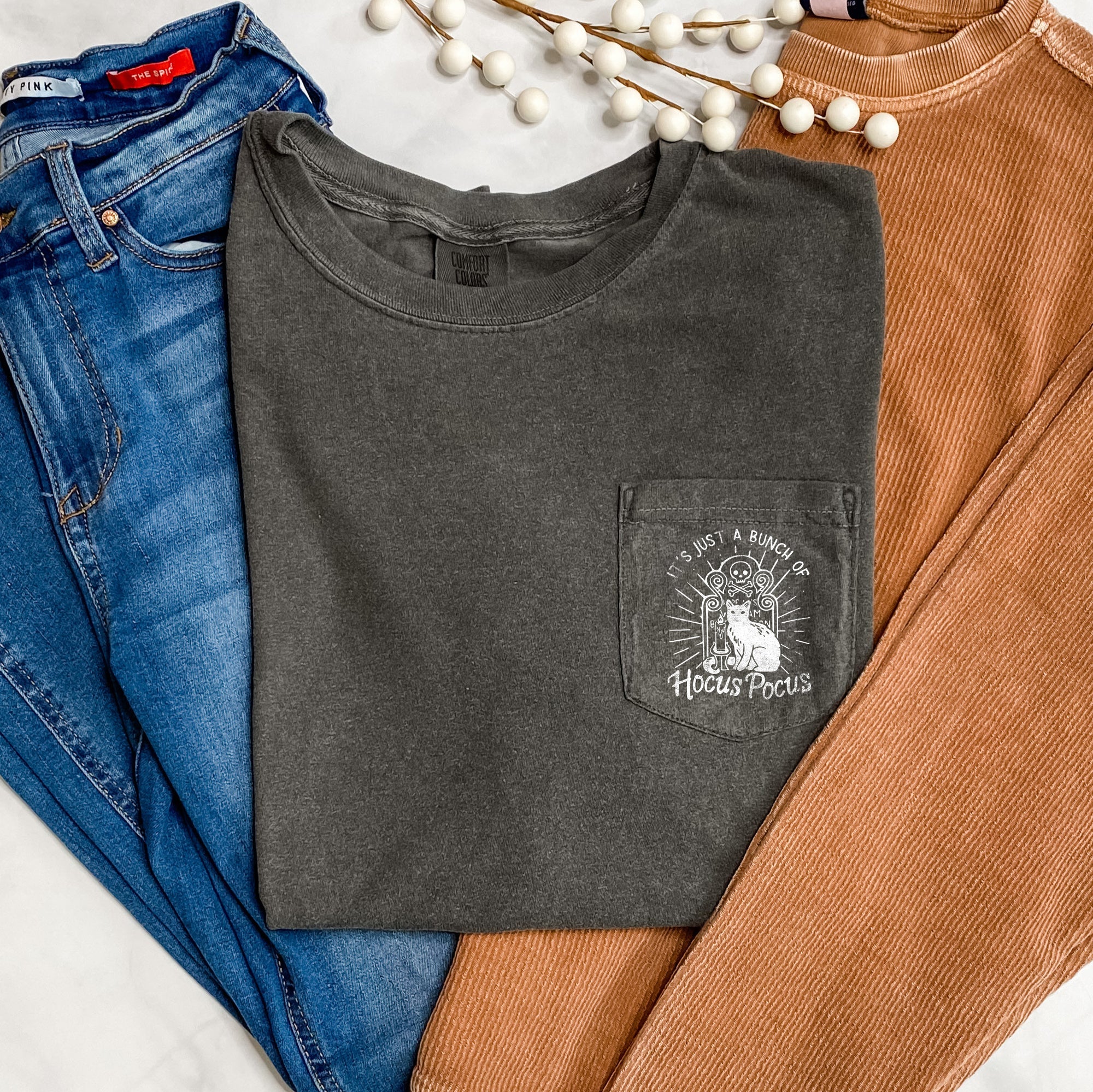 It's Just A Bunch Of Hocus Pocus Halloween Pocket Edition Limited Comfort Colors Tee