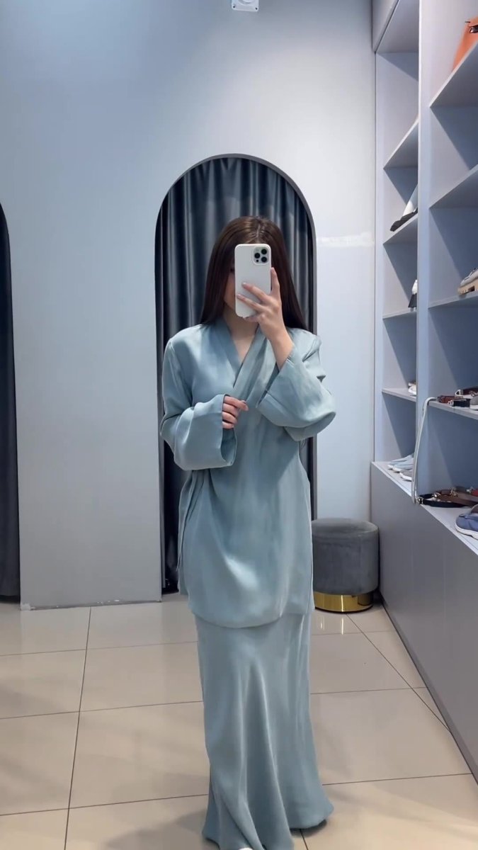 Relaxed Kimono Sleeve Sky Blue Glazed Forged Waist Pajama-Style Abaya Dress Set(MA209)