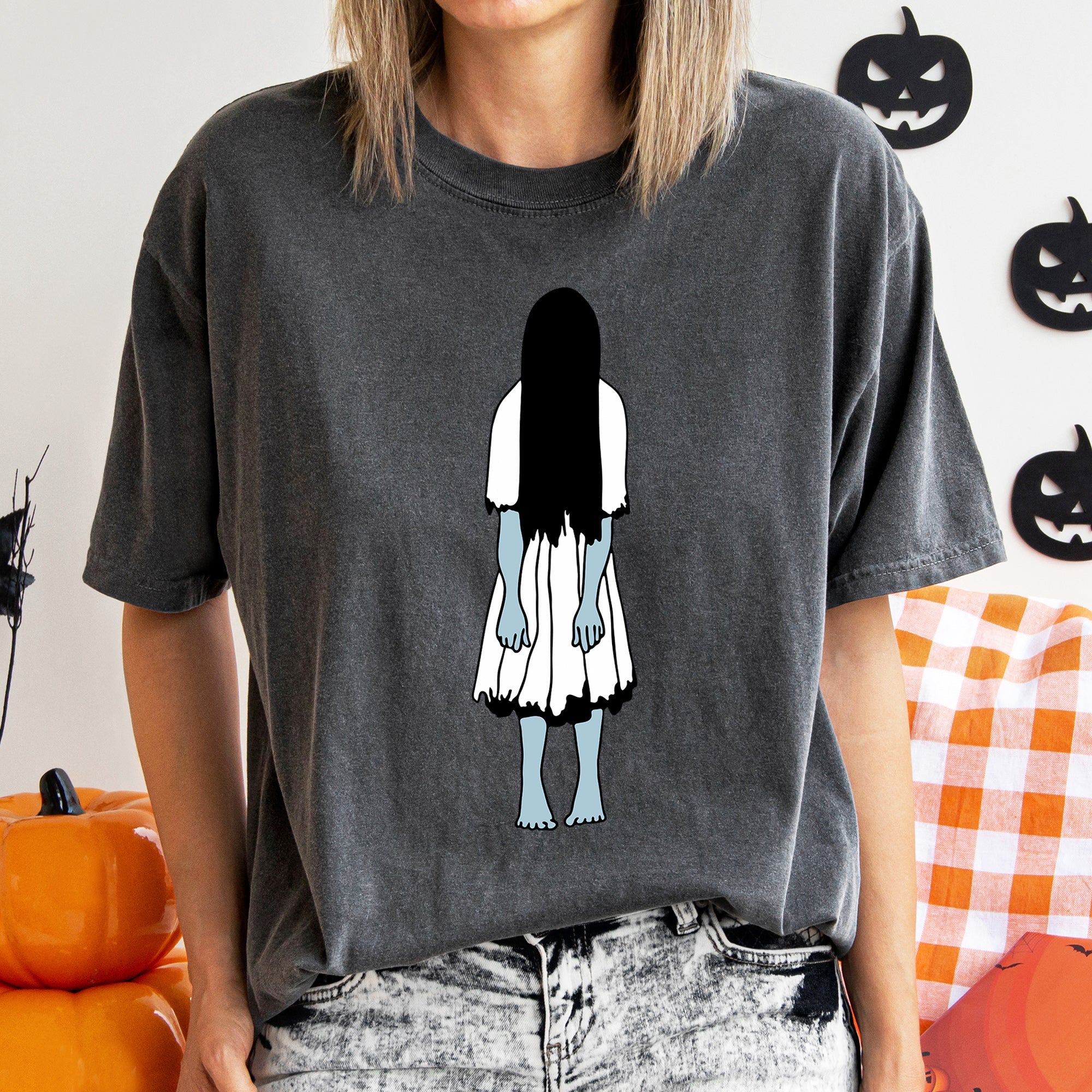 Samara Retro Halloween Comfort Colors Tee