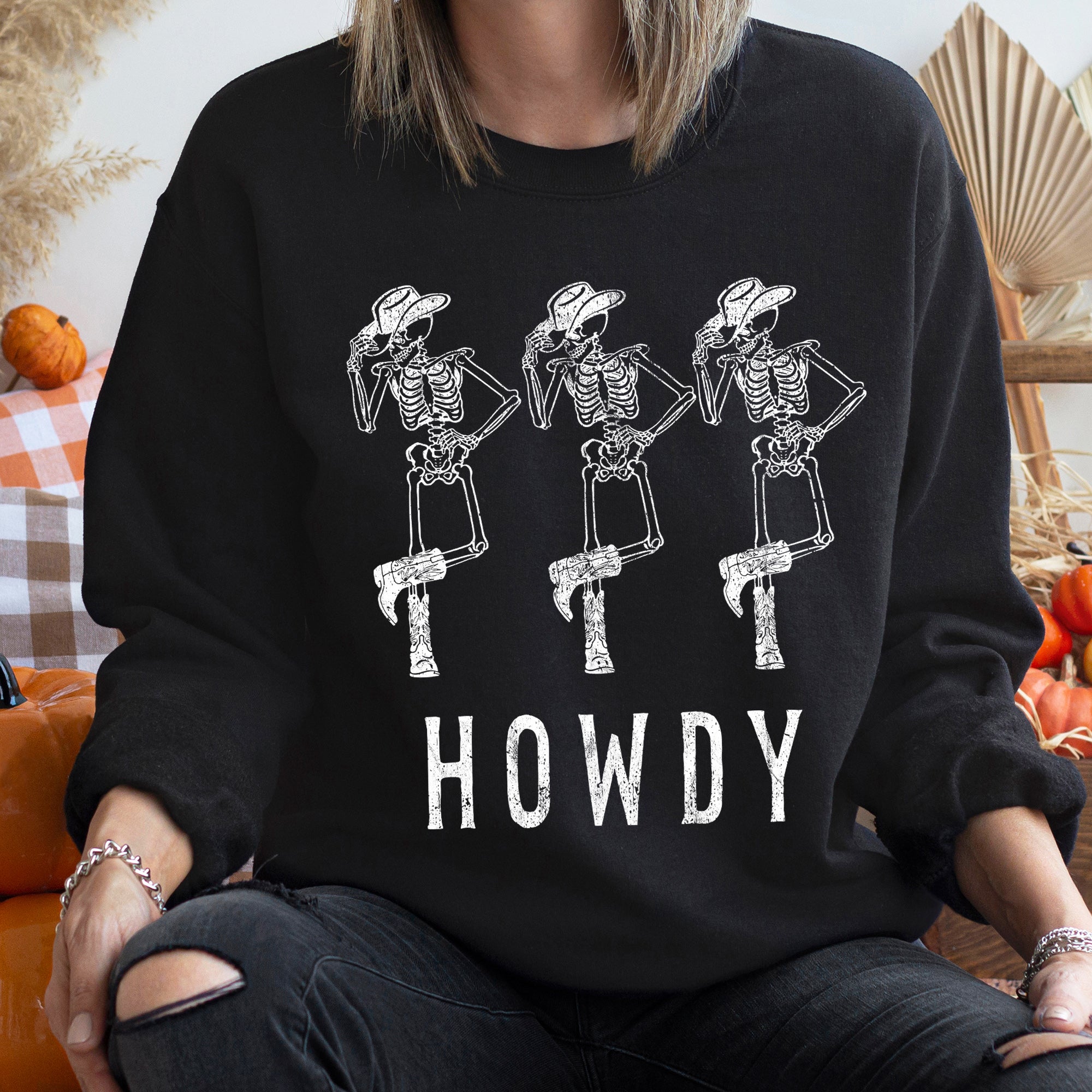 Howdy Cowboy Vintage Halloween Graphic Print Cozy Brushed Fleece Relaxed Fit Sweatshirt