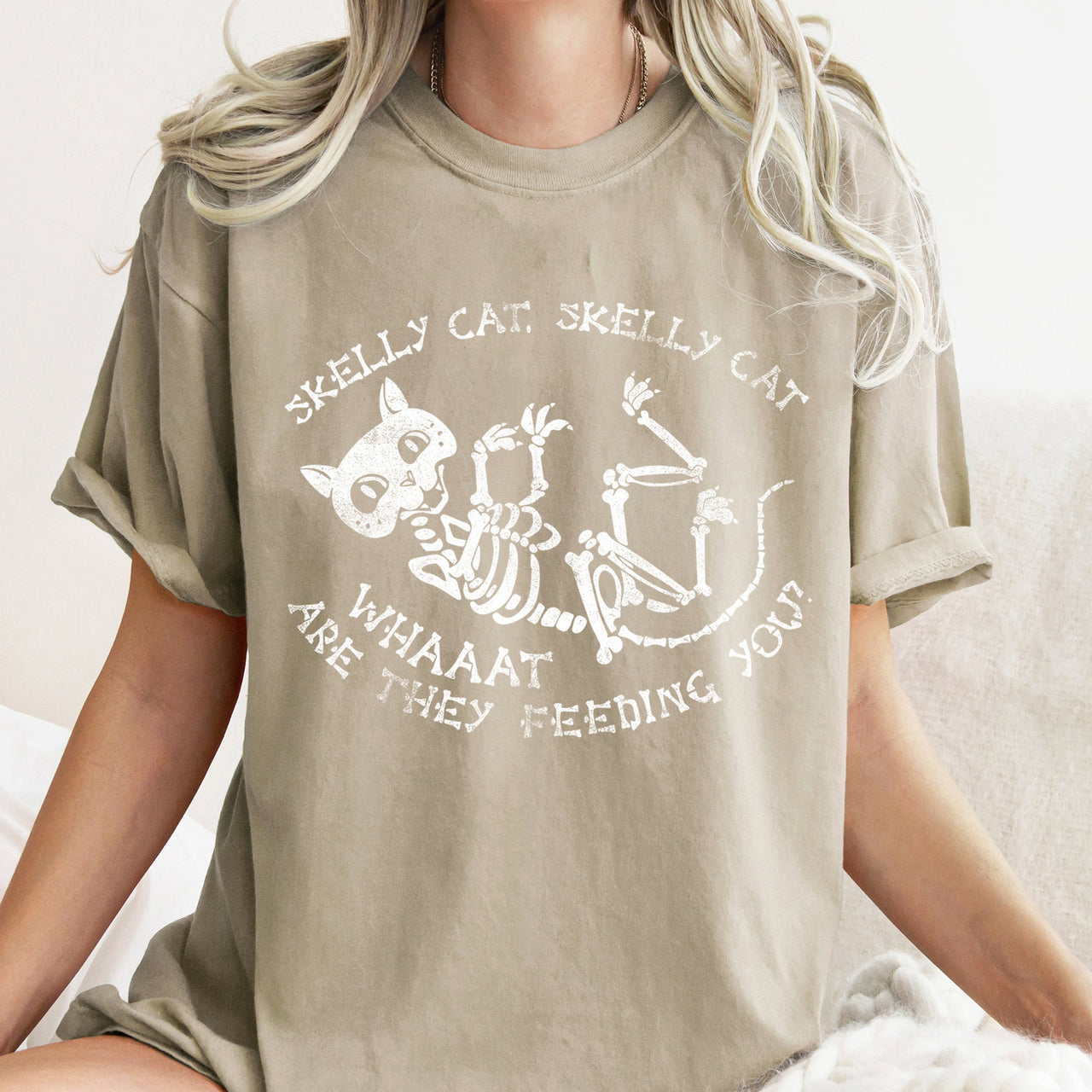 Skelly Cat Retro Halloween Comfort Colors Tee
