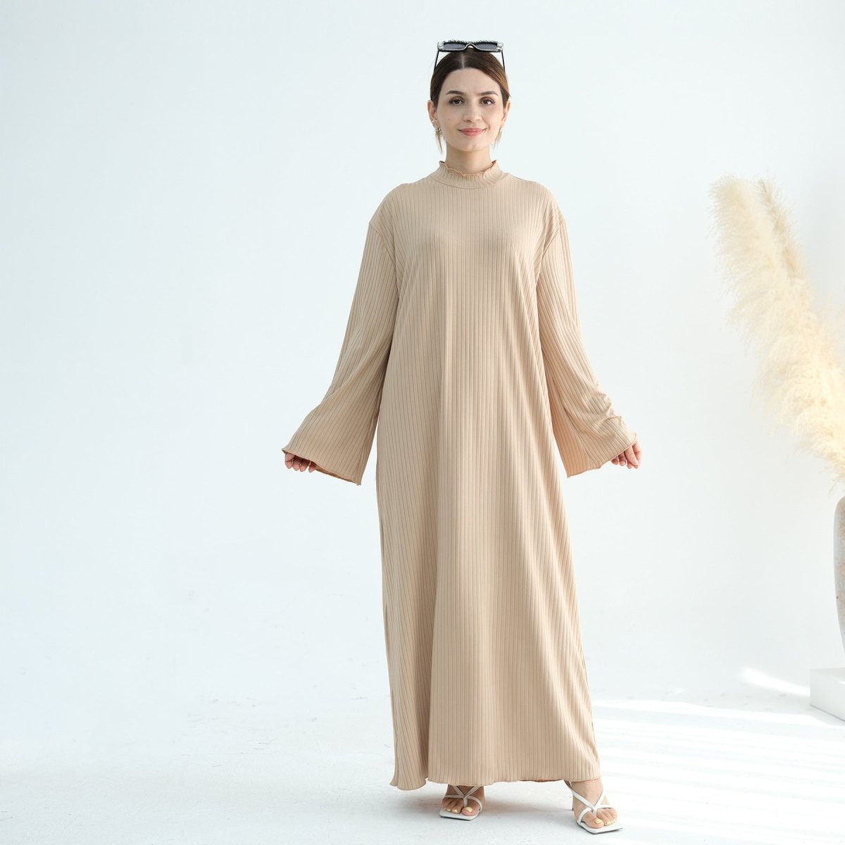 Solid Colour Standing Collar Pit Print Abaya (MA118)