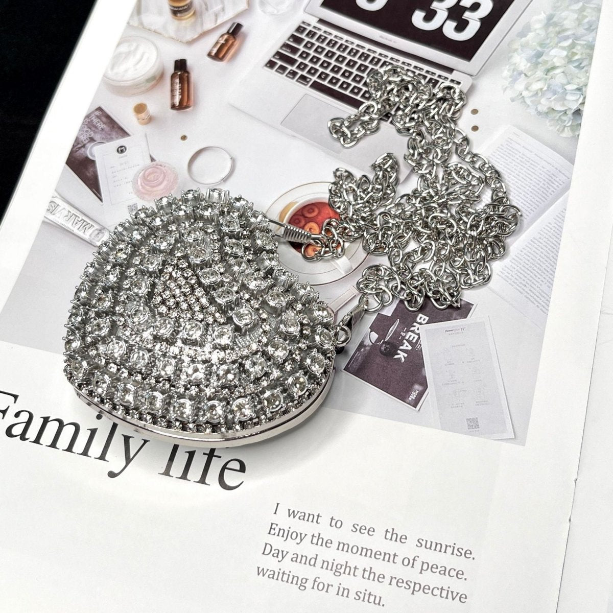 Sparkling Heart-Shaped Crossbody Bag Everyday Glam Diamond-Studded Mini Purse (MAC279)