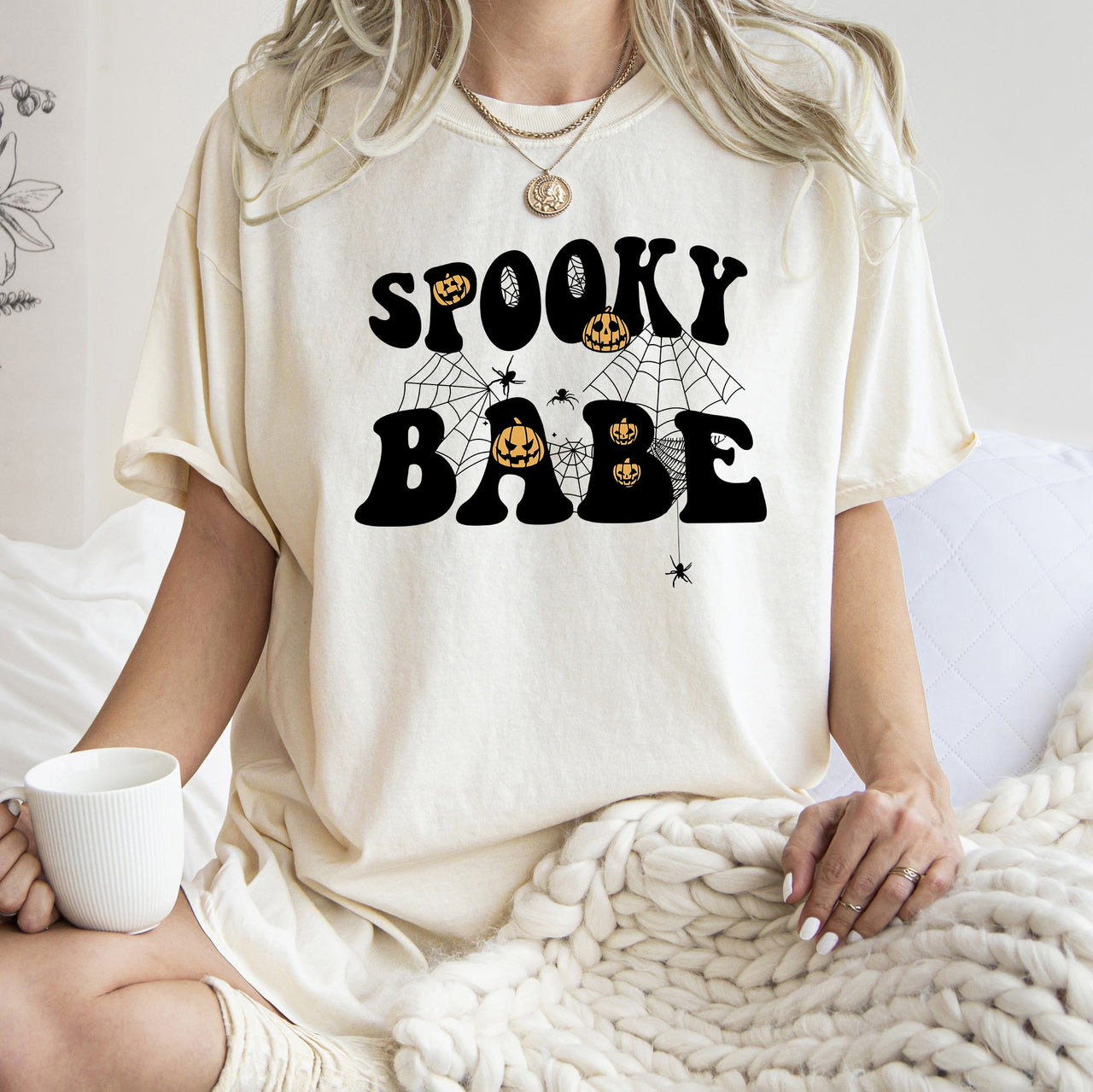 Spooky Babe Retro Halloween Retro Graphics Collection Deluxe Edition Comfort Colors Tee