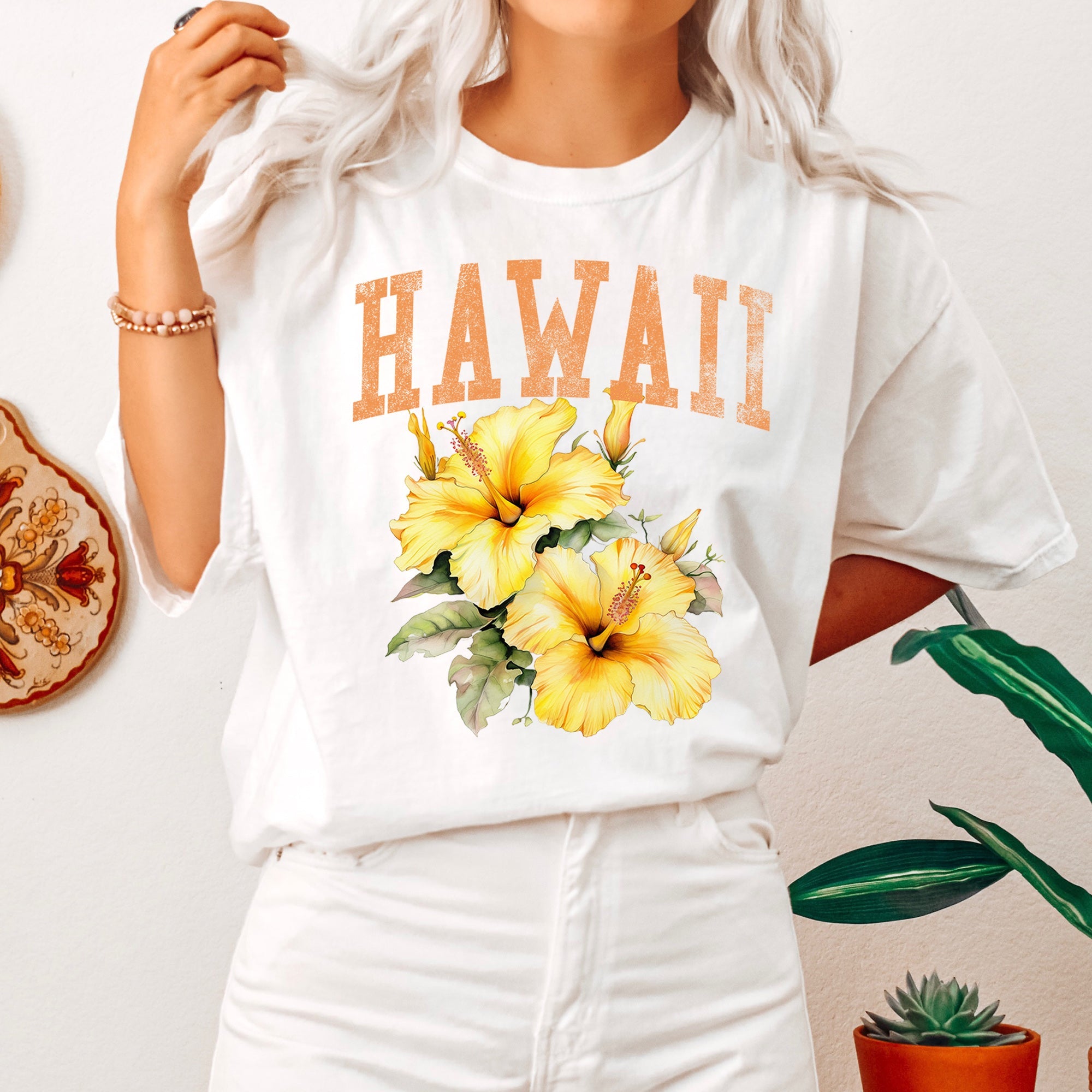 Hawaii State Flower Hibiscus Bloom Aloha By The Sea Sunset Pattern Comfort Colors Tee