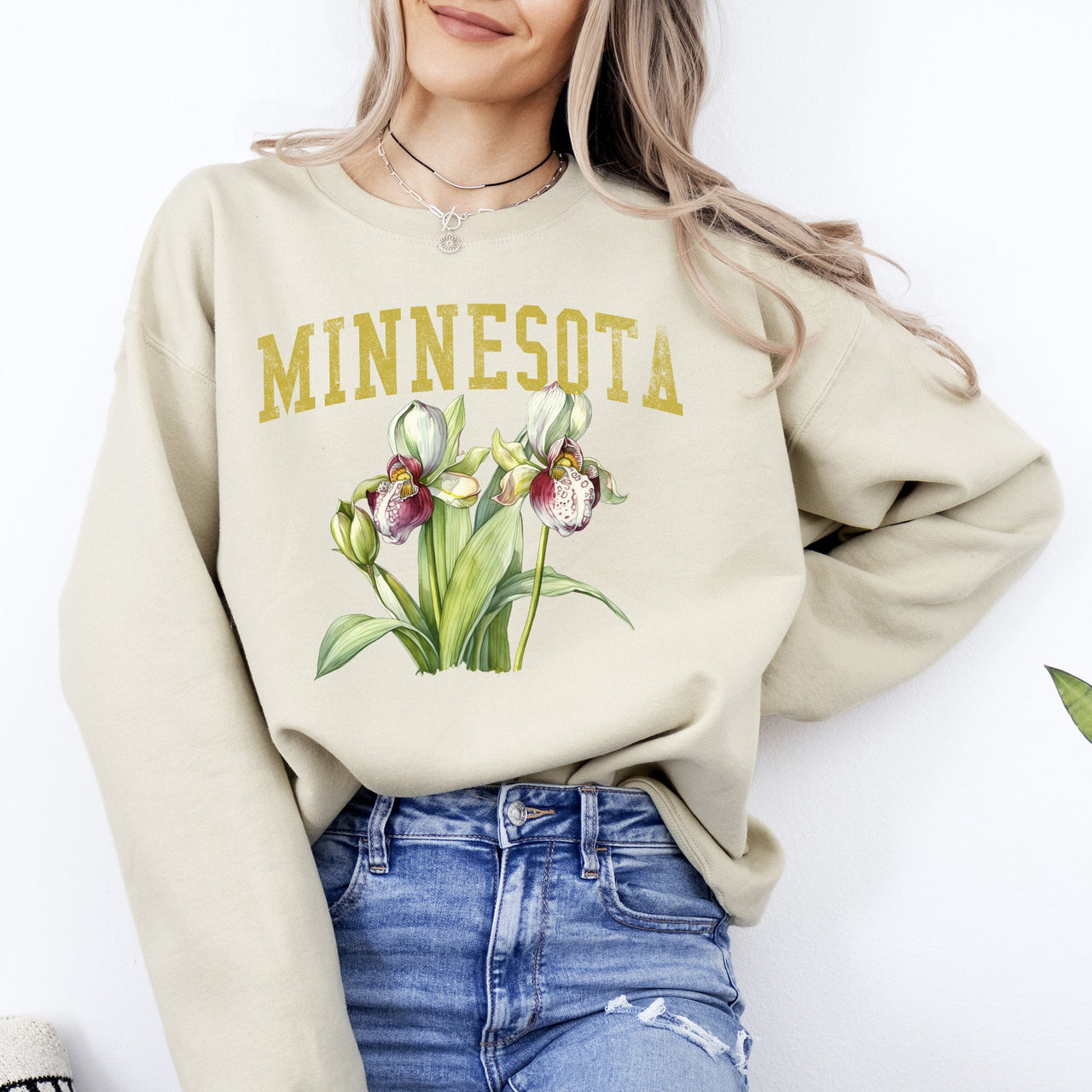 Minnesota State Flower Botanical Illustration Emblem Artwork For State Lovers Sweatshirt