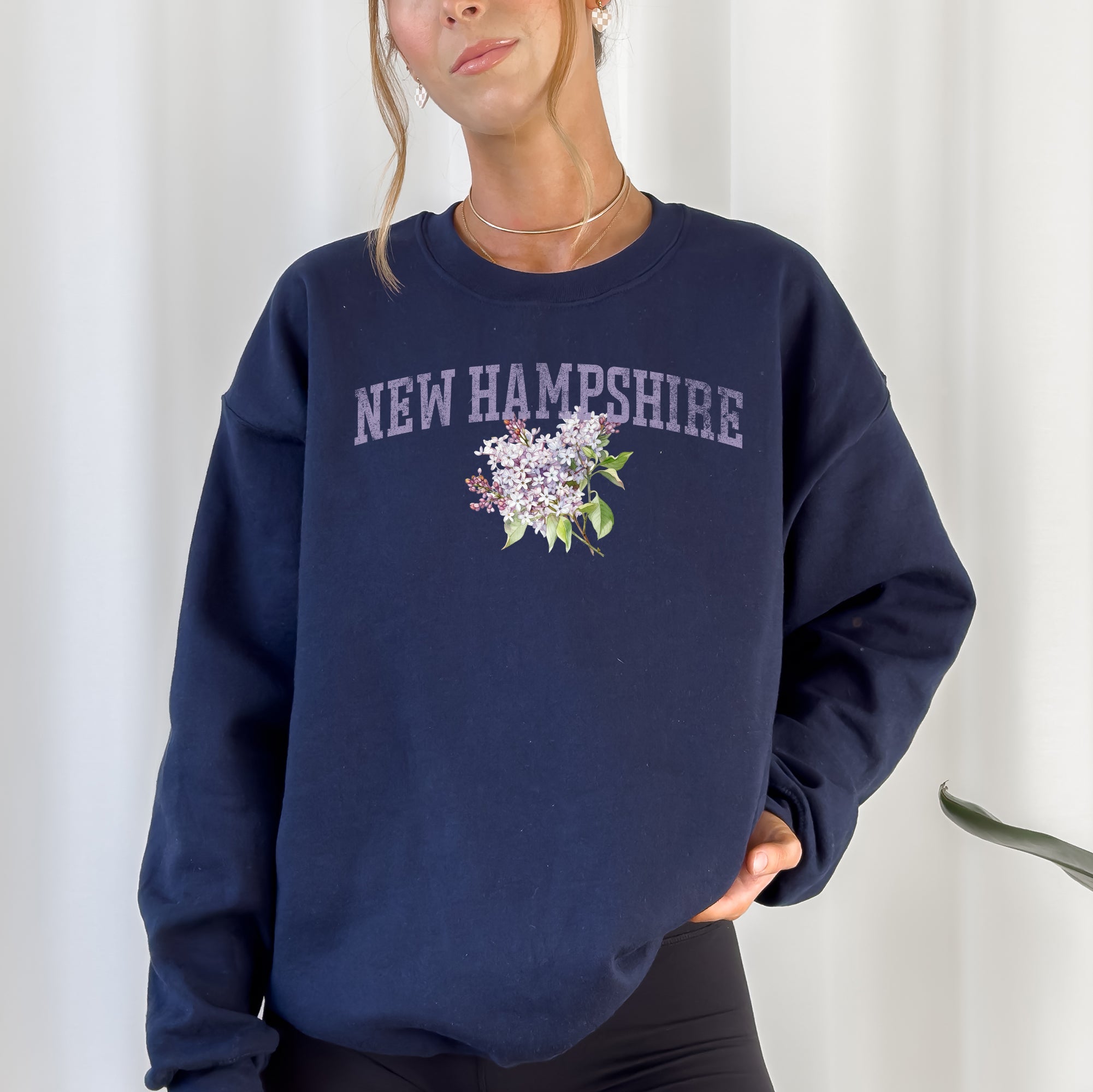New Hampshire State Flower Purple Lilac Emblem Graphic NH Pride Design For State Lovers Sweatshirt