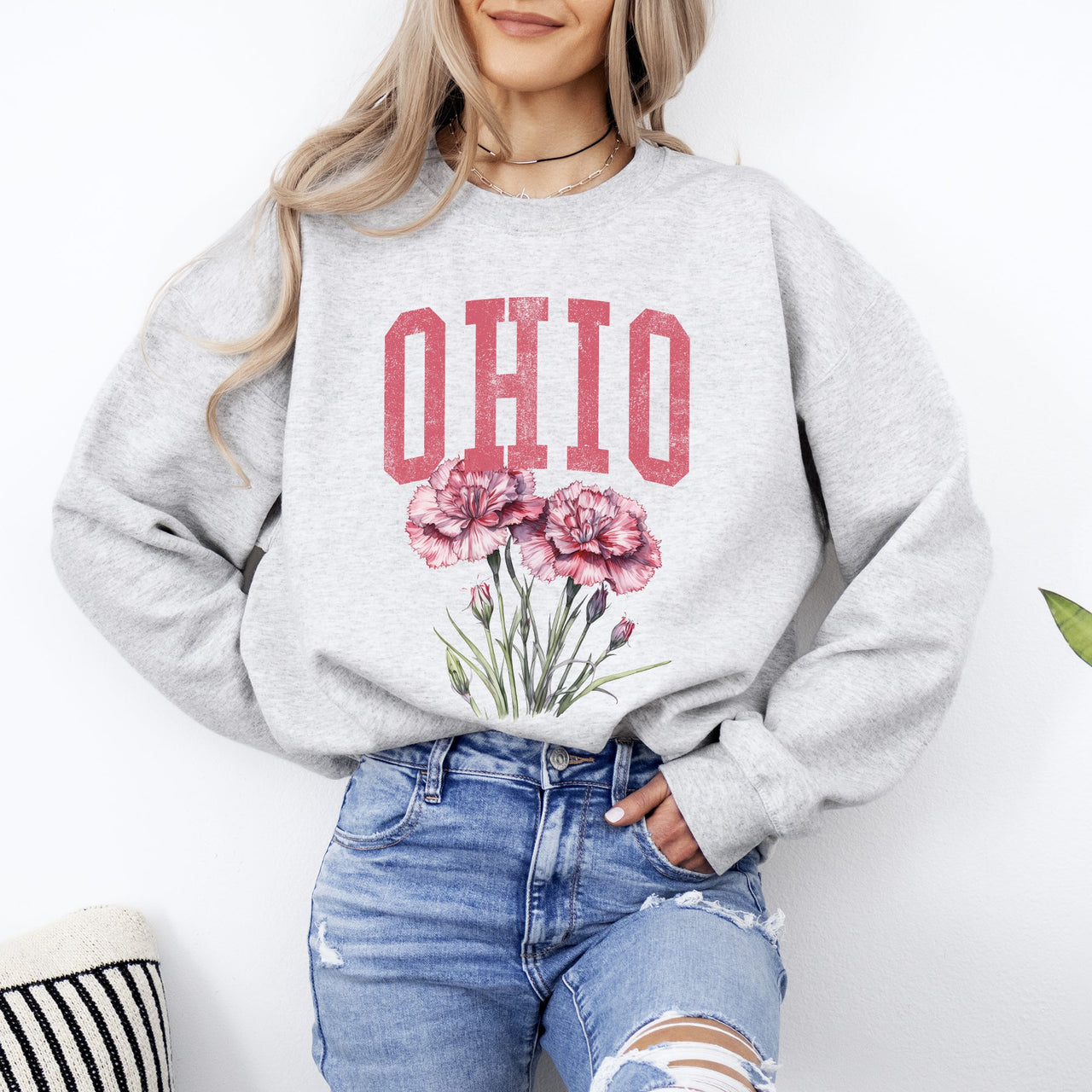 Ohio State Flower Garden Motif Emblem State Pride Floral Artwork Collectors Edition Sweatshirt