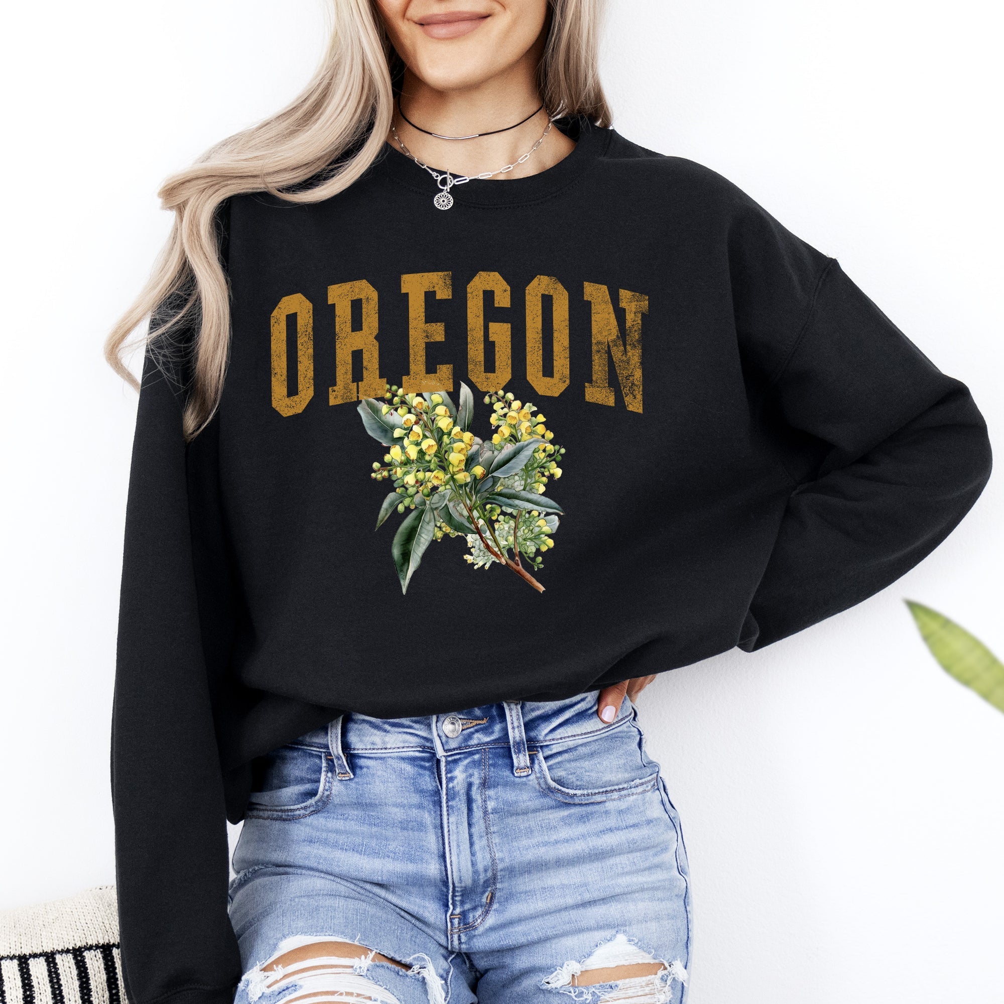 Oregon State Flower Botanical Emblem Illustration For Nature Lovers Premium Sweatshirt