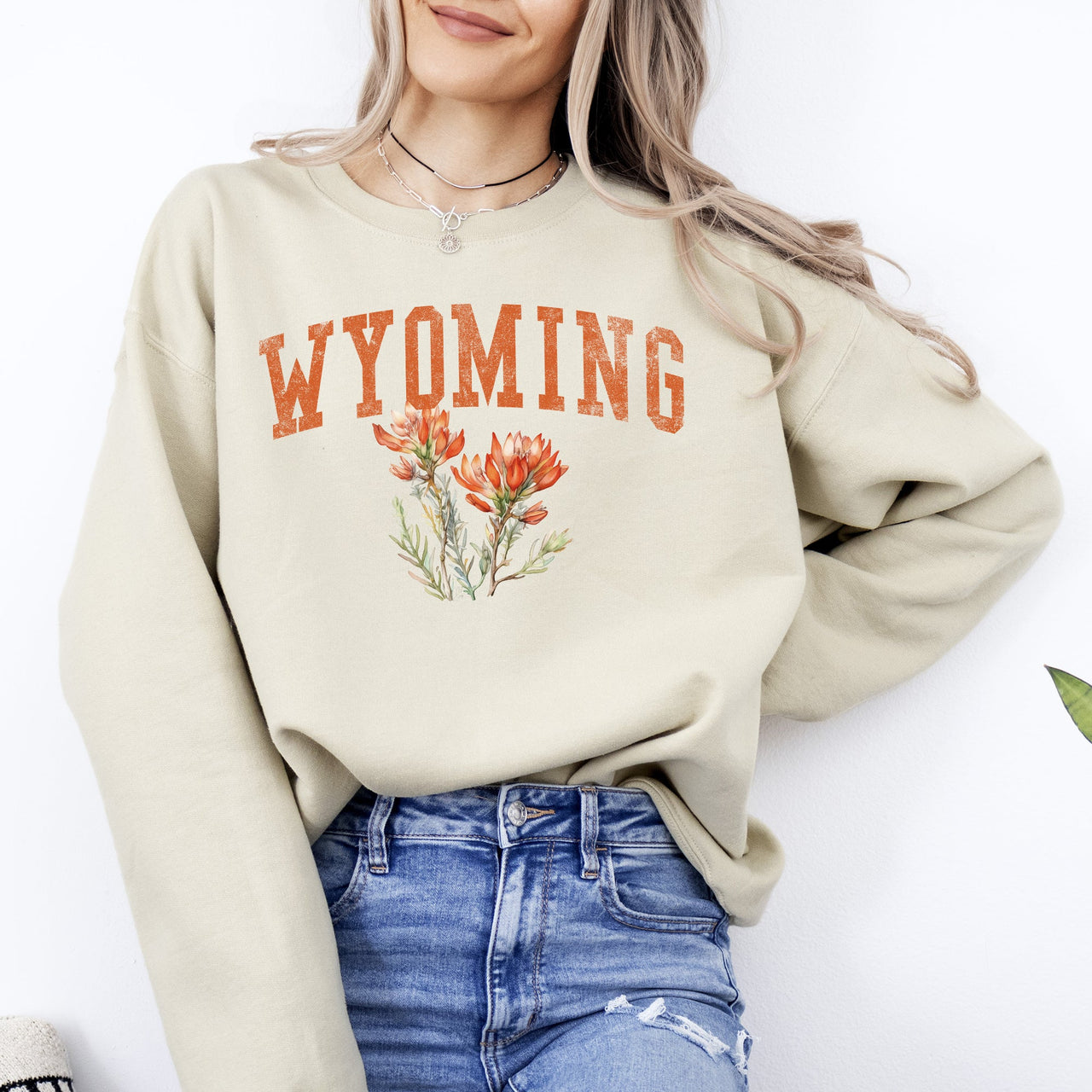 Wyoming State Flower Heritage Edition Botanical Classic Illustration Graphic Sweatshirt