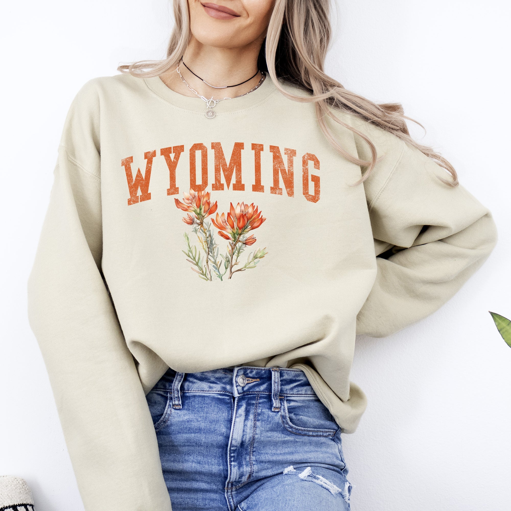 Wyoming State Flower Heritage Edition Botanical Classic Illustration Graphic Sweatshirt