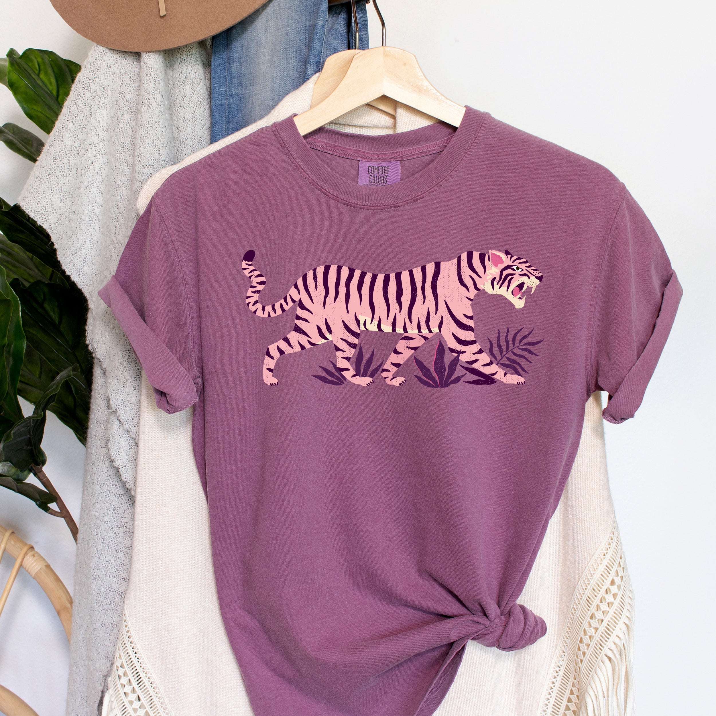 Tiger Wild Animal Lover Chic Nature Inspired Tiger Artwork For Wildlife Enthusiasts Comfort Colors Tee