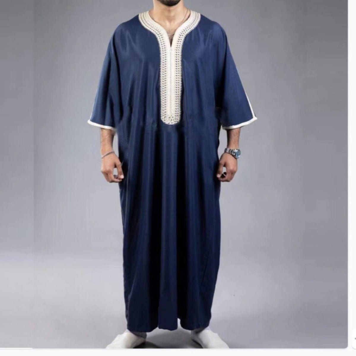 V-Neck Geometric Stitching Embroidered Medium Short Sleeve Muslim Robe Thobe (MT030)