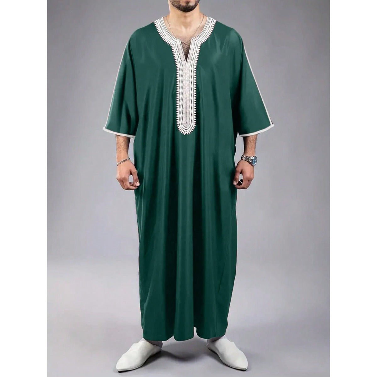 V-Neck Geometric Stitching Embroidered Medium Short Sleeve Muslim Robe Thobe (MT030)