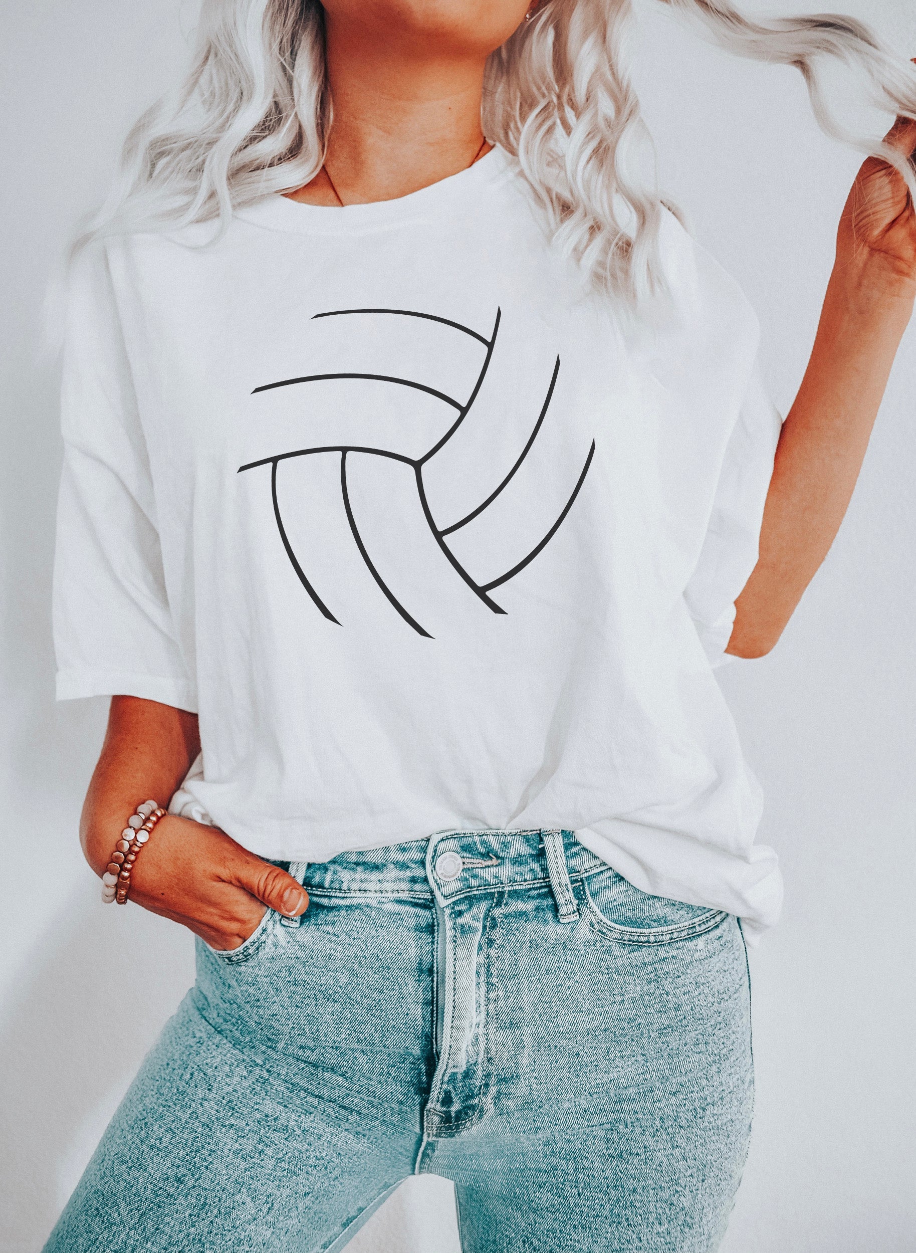 Chic Volleyball Lover Sports On Court Passion For Volleyball Fans Comfort Colors Tee