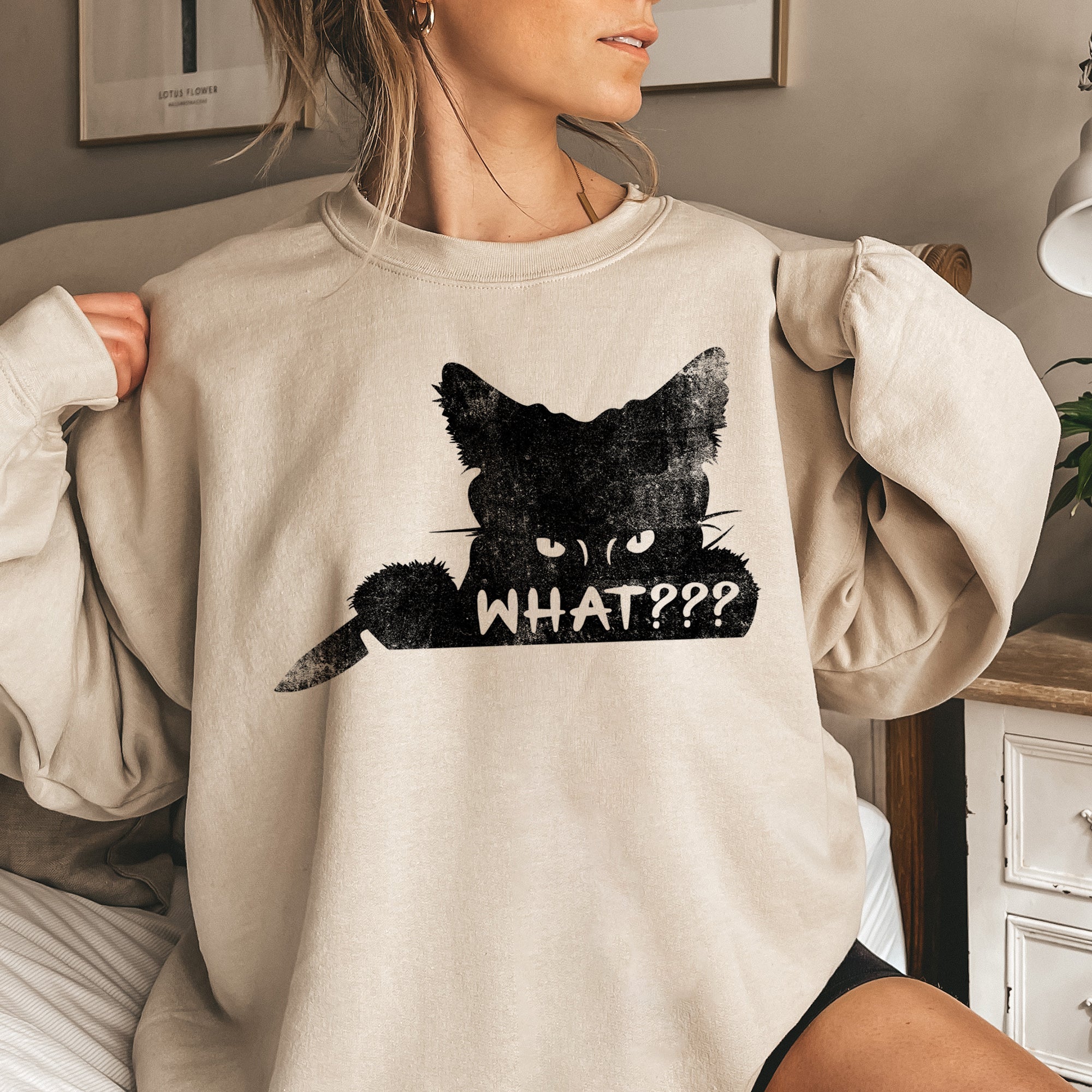 What??? Cat Halloween Spooky Feline Night Graphic Cozy Warm Fleece Premium Heavyweight Sweatshirt