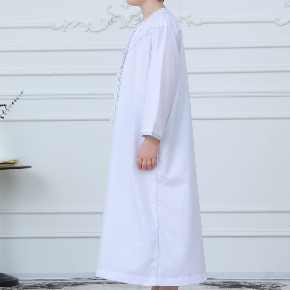 White Kaftan Thobe with Contrast Stitching(MKB025)